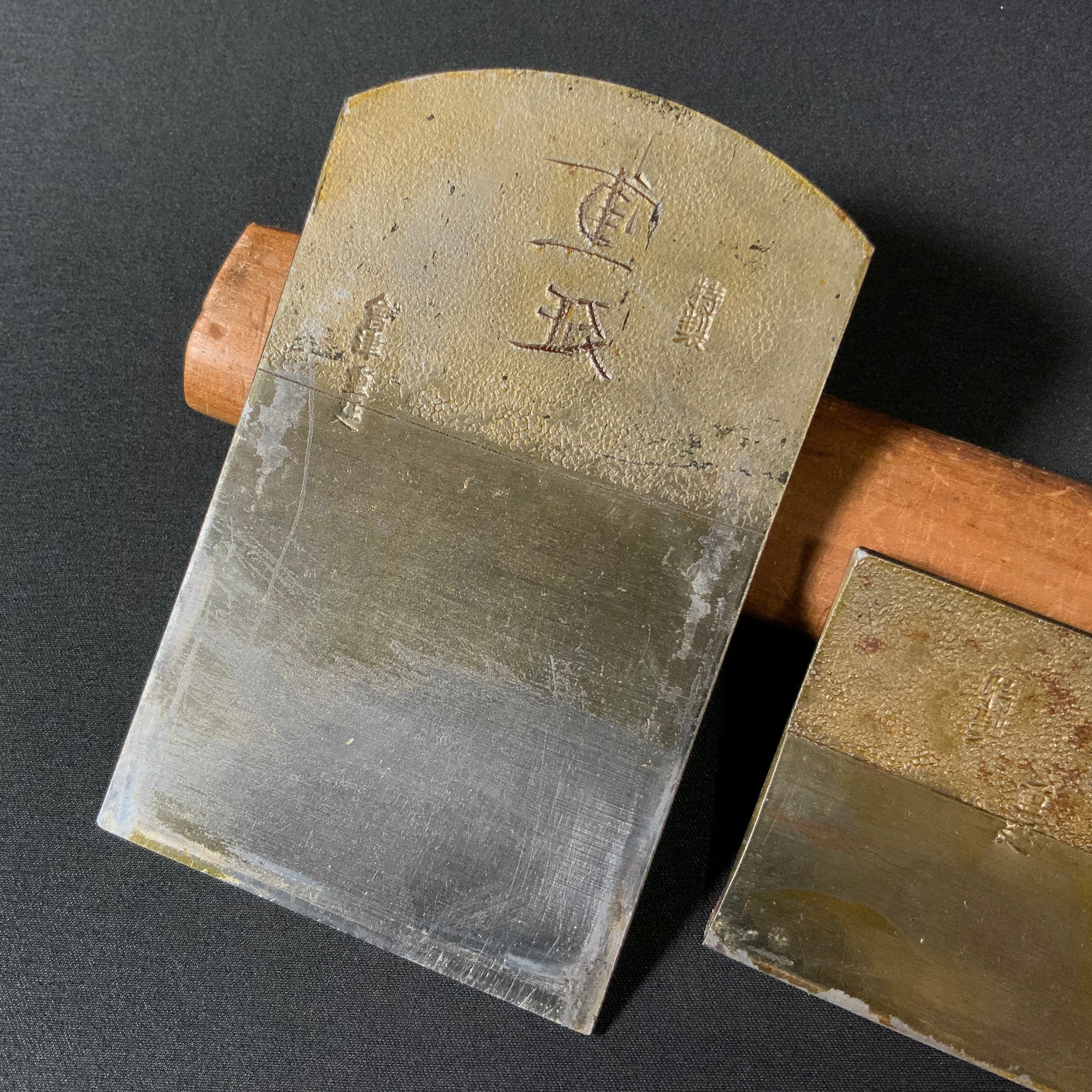 掘出し物 重延 長嶺喜好作 仕上げ鉋 70mm Shigenobu Vintage Smoothing Plane (Kanna) by Kiyoshi Nagamine