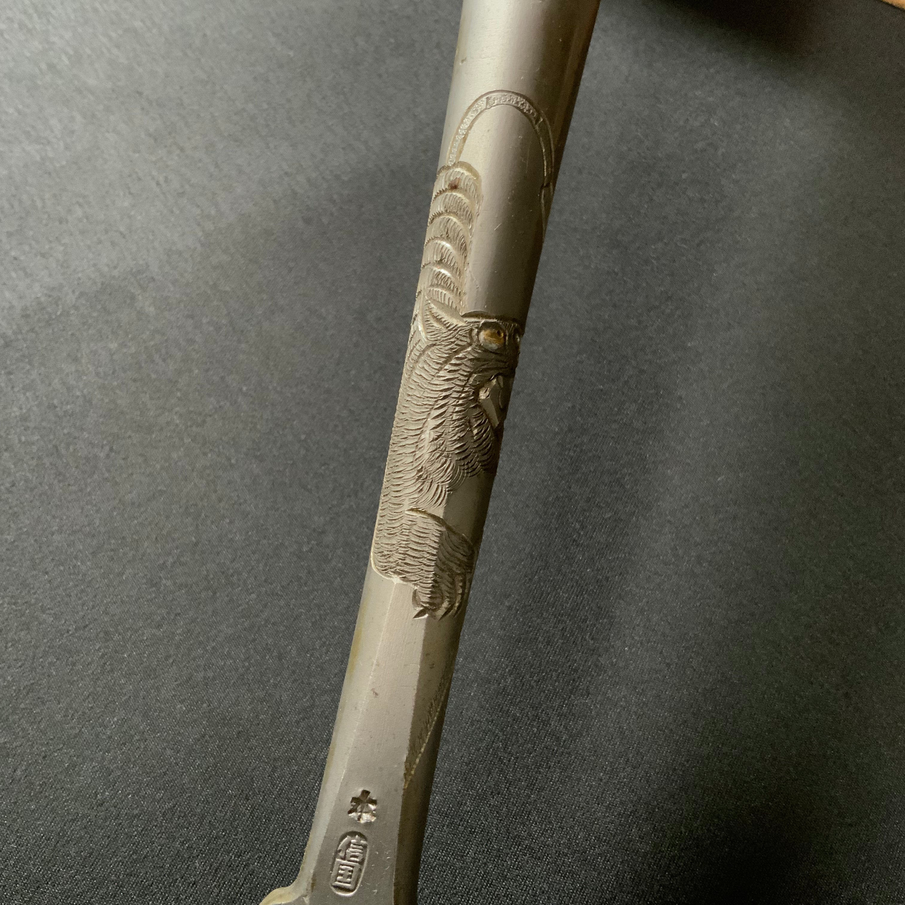 Old stock Hon-Nobukuni Slick Chisels set with Dragon and Tiger Carving 掘出し物 本信國 龍虎彫 本突き組鑿 48,24mm Ootsuki-nomi, Hontsuki-Nomi