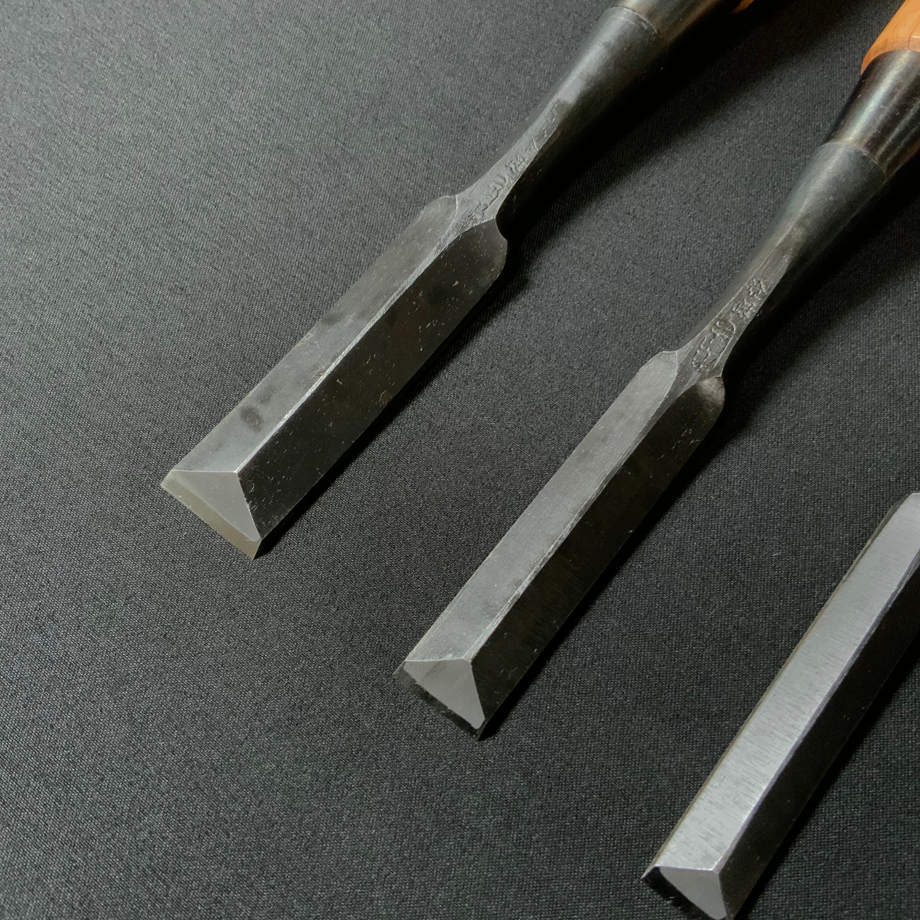 今井忠太郎作 二治弘 鎬 追入鑿 Nijihiro Dovetail Bench chisels by Chuutarou Imai