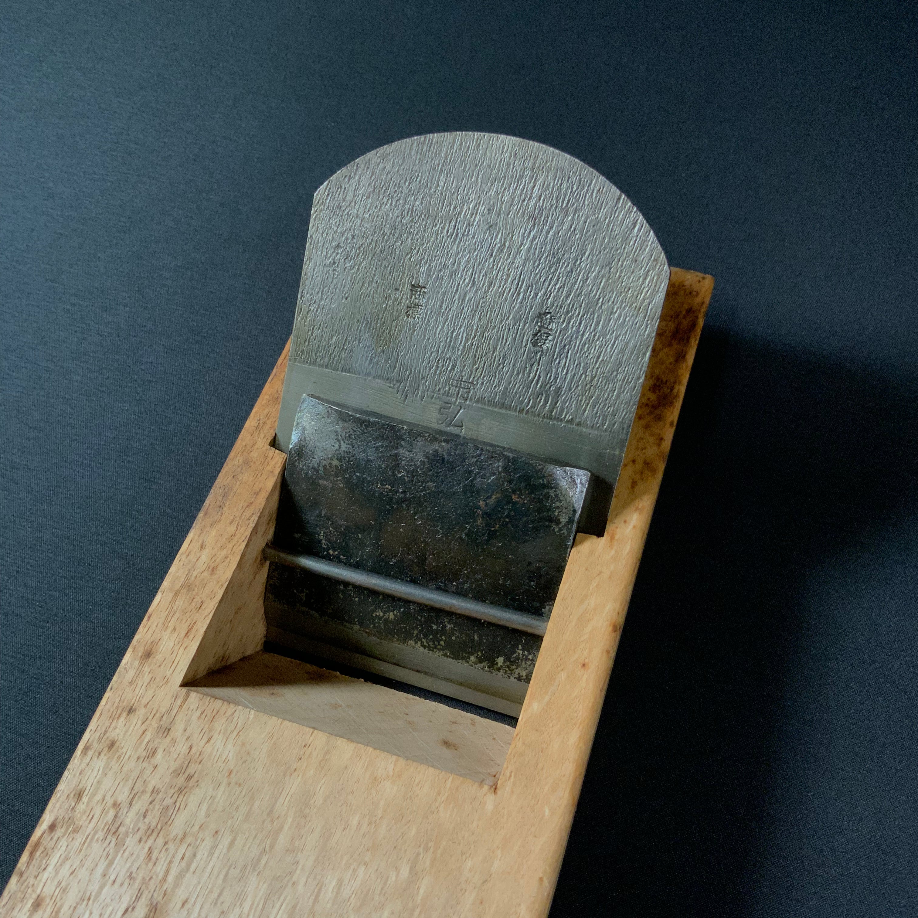 Ichihiro Old stock Smoothing Plane by Kaneyama Jintomi 掘出し物 金山盡富作 市弘 仕上鉋 70mm