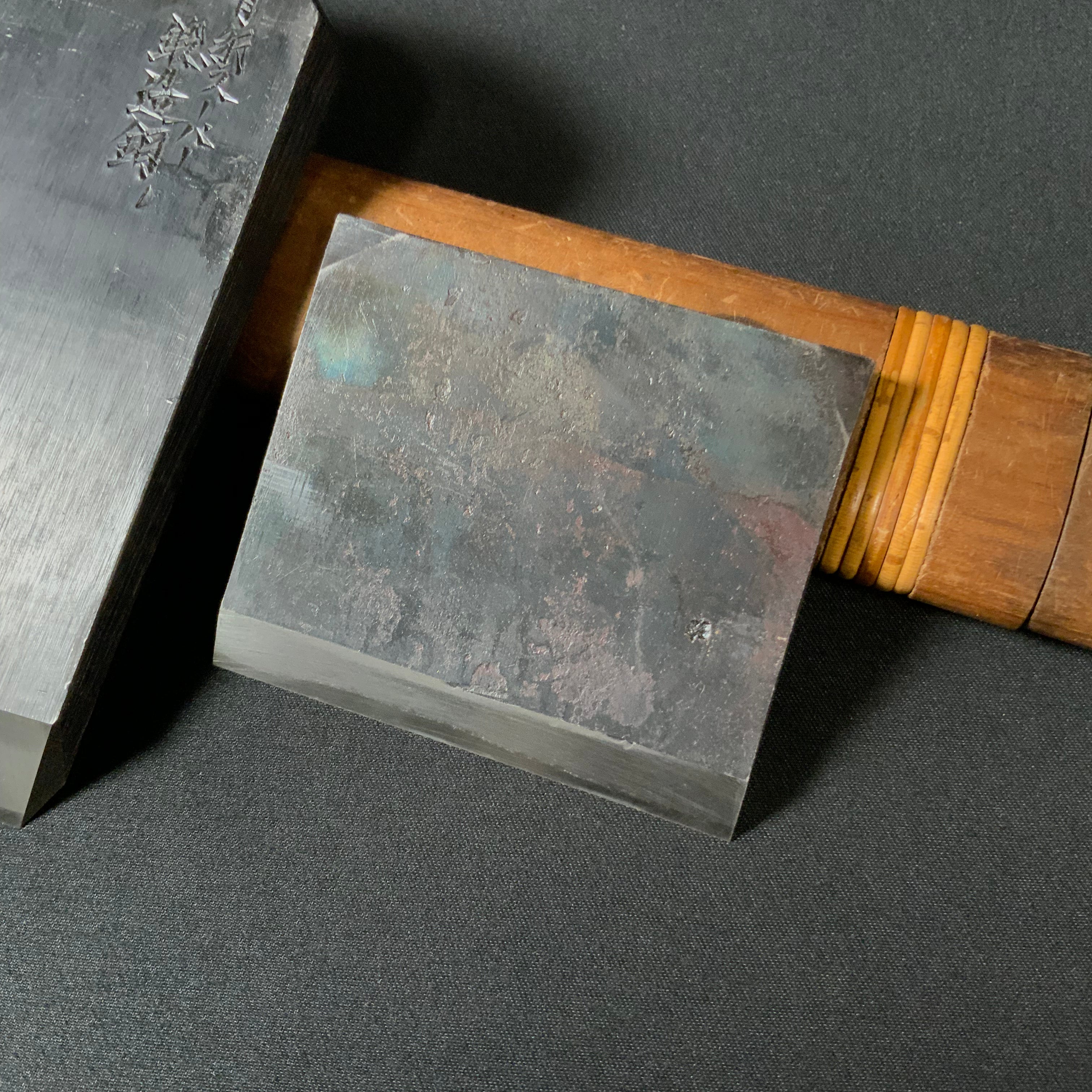 Old stock Premium Azuma-Genji Plane (Kanna) with Red Oak dai 掘出し物 特撰 東源次 仕上鉋 赤樫台 70mm