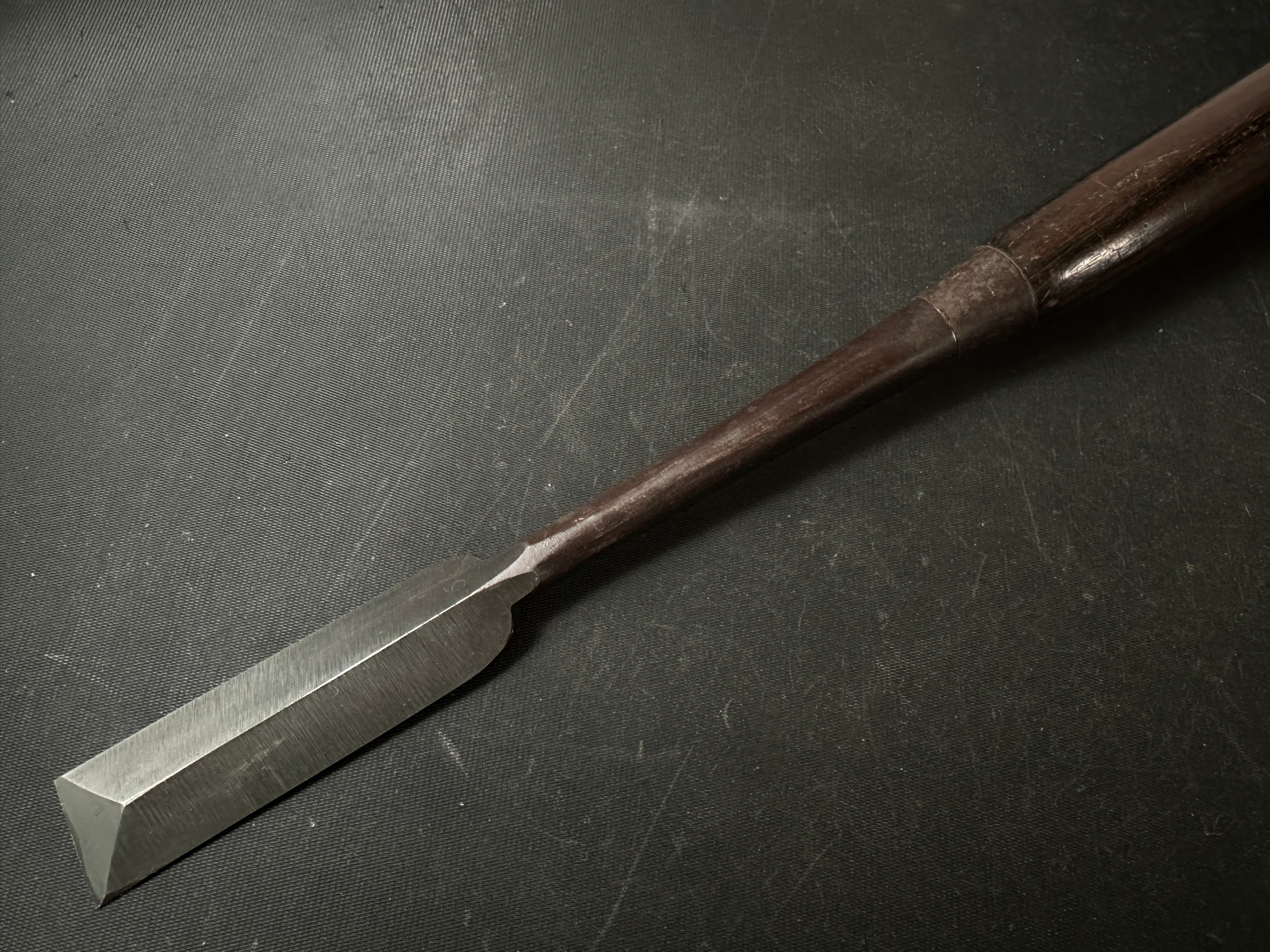 Old Stock Dovetail Paring chisels with white steel *******掘出し物 シノギ薄鑿 Usunomi 24mm