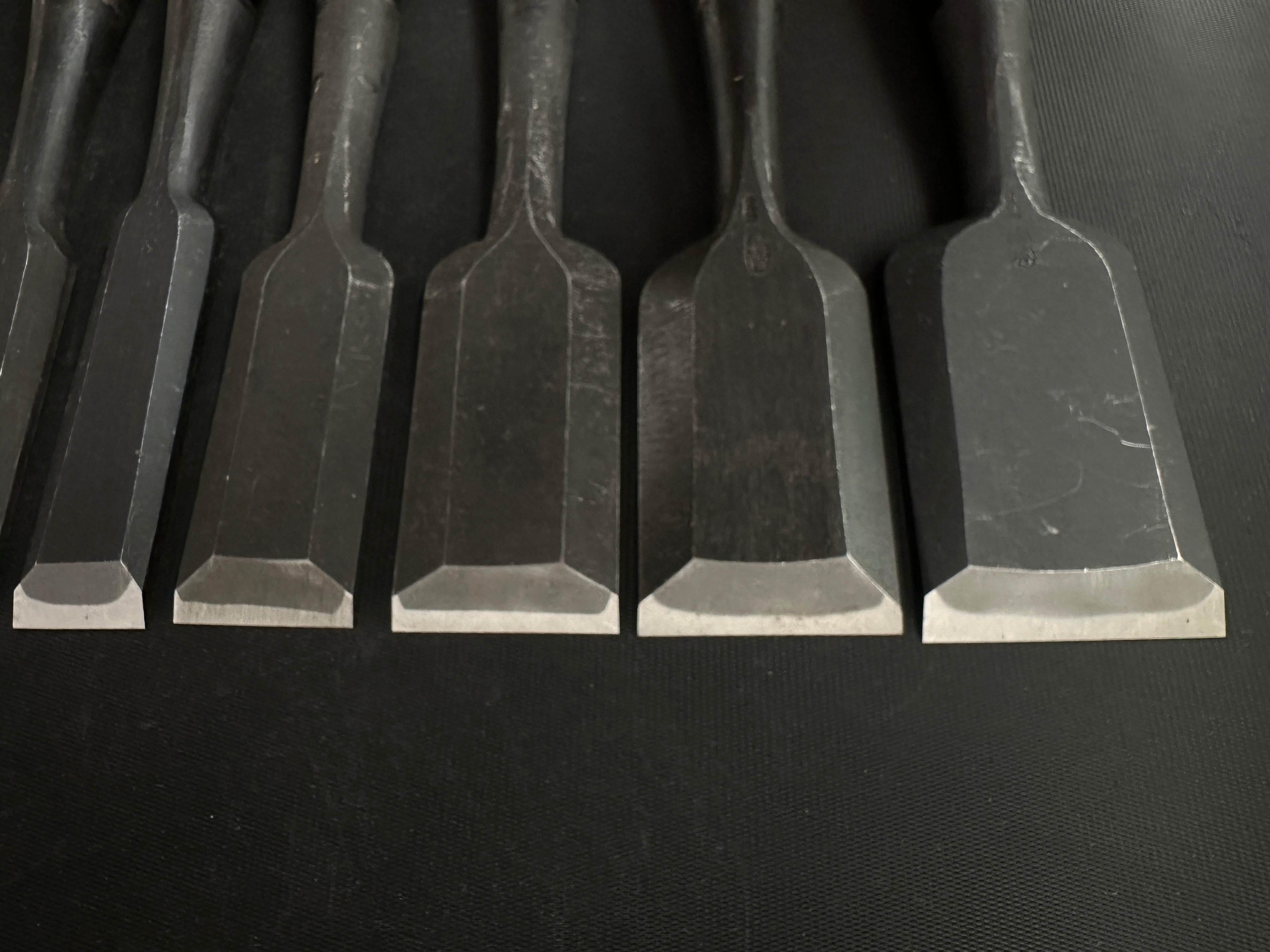 #M136 Mixed set for beginner Bench chisels set by unknown smith バラ鑿合わせ 初心者におすすめ 追入組鑿作者不明