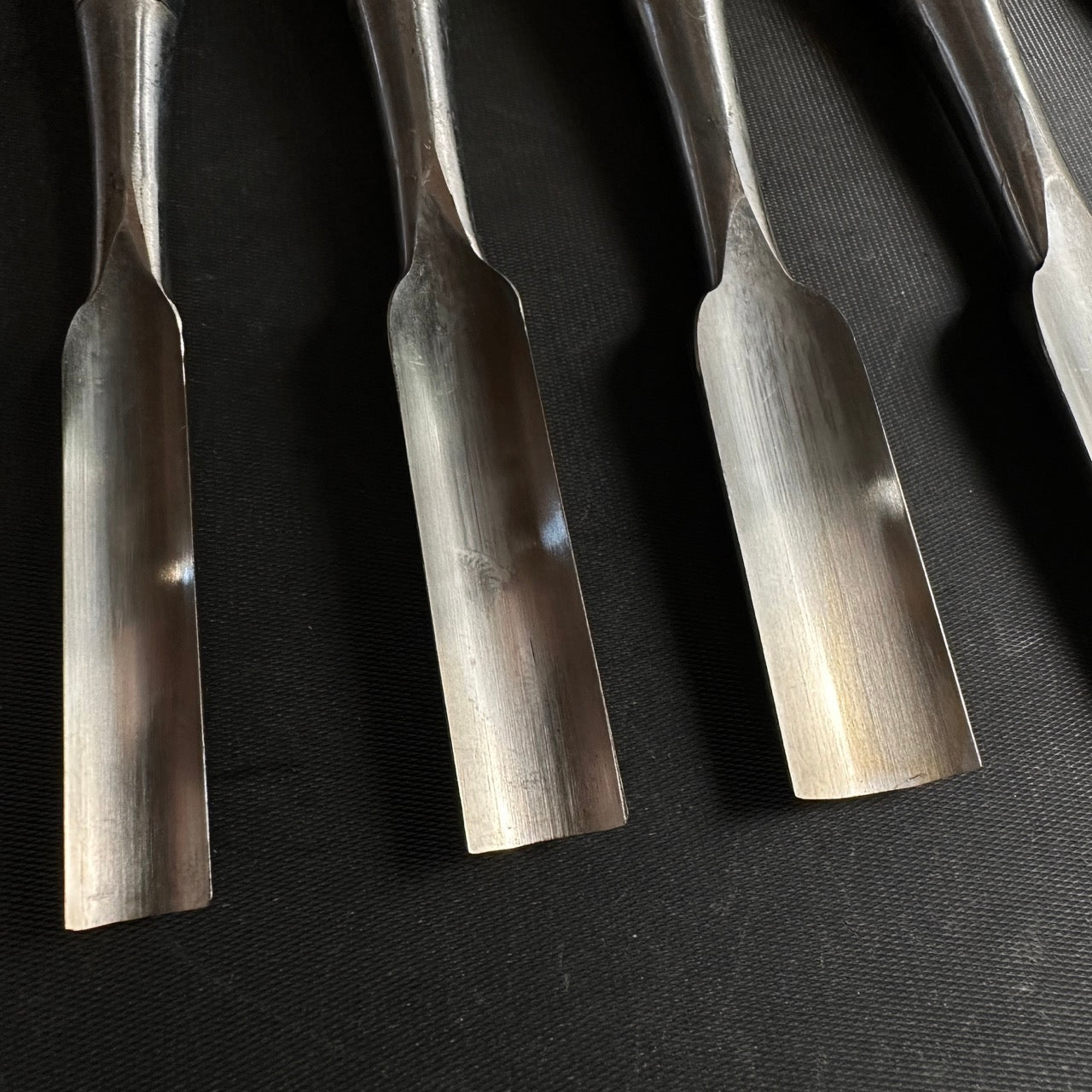 Kunitsuru Uchi maru chisels 5-piece set with white steel 掘出し物 國鶴 内丸組鑿 5本組