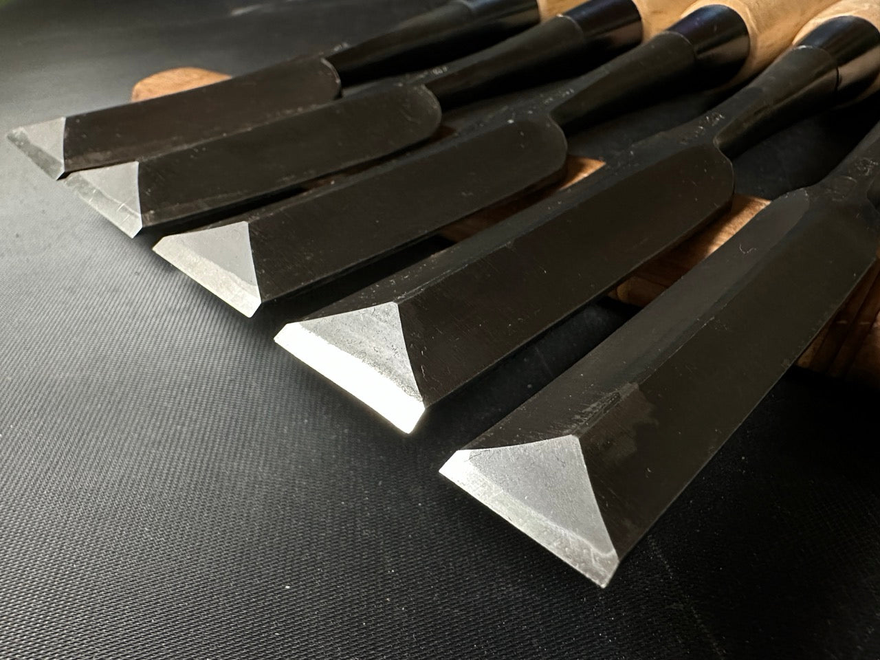 Fujihiro Dovetail chisels set by Chuutarou Imai made-to-measure (custom-made) article 今井忠太郎作 二治弘 別注 鎬追入組鑿 Shinoginomi