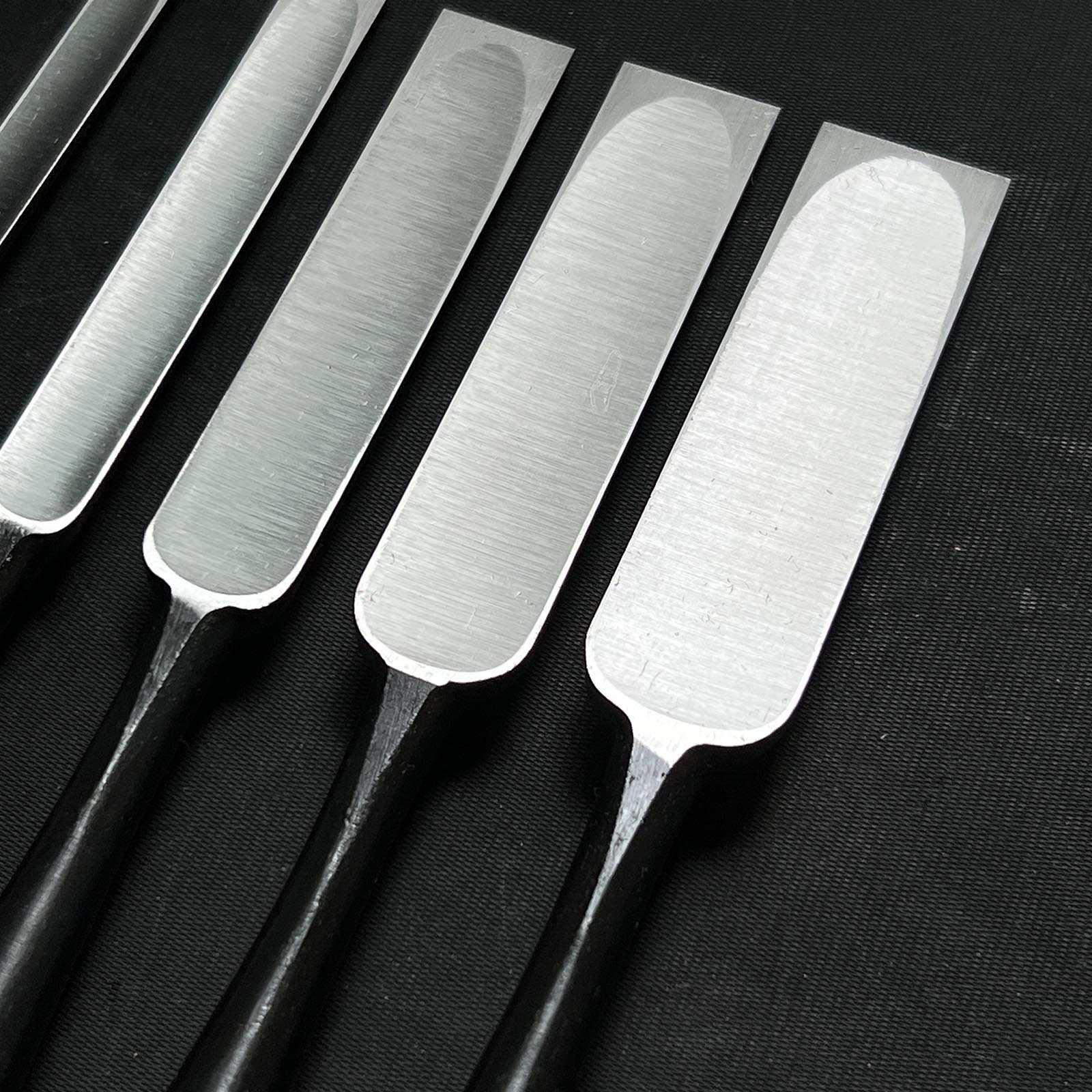 Ouchi Paring chisels with white steel by Ouchi 4th generation 四代目大内俊明作 宗家大内 薄鑿 Usunomi