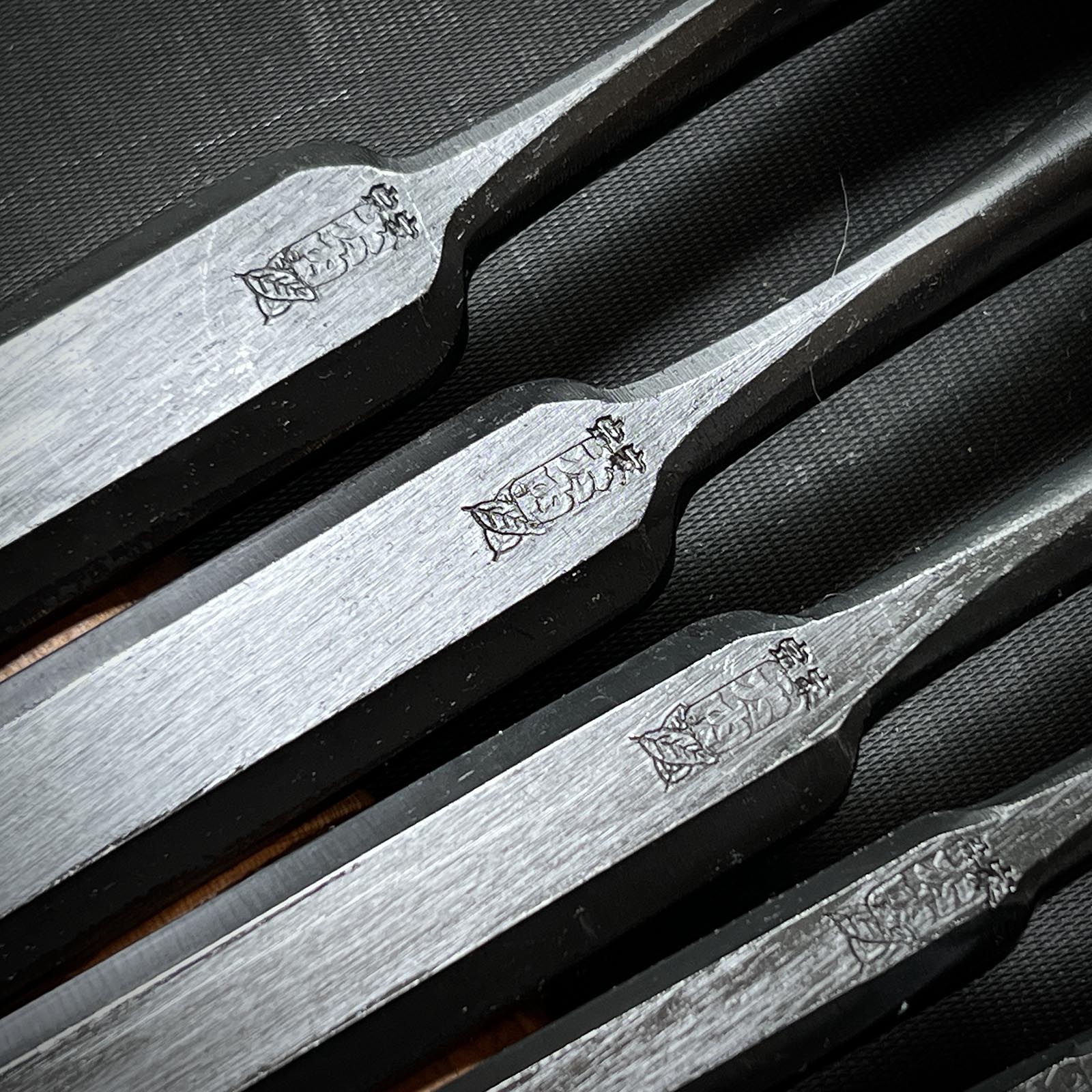 Ouchi Paring chisels with white steel by Ouchi 4th generation 四代目大内俊明作 宗家大内 薄鑿 Usunomi