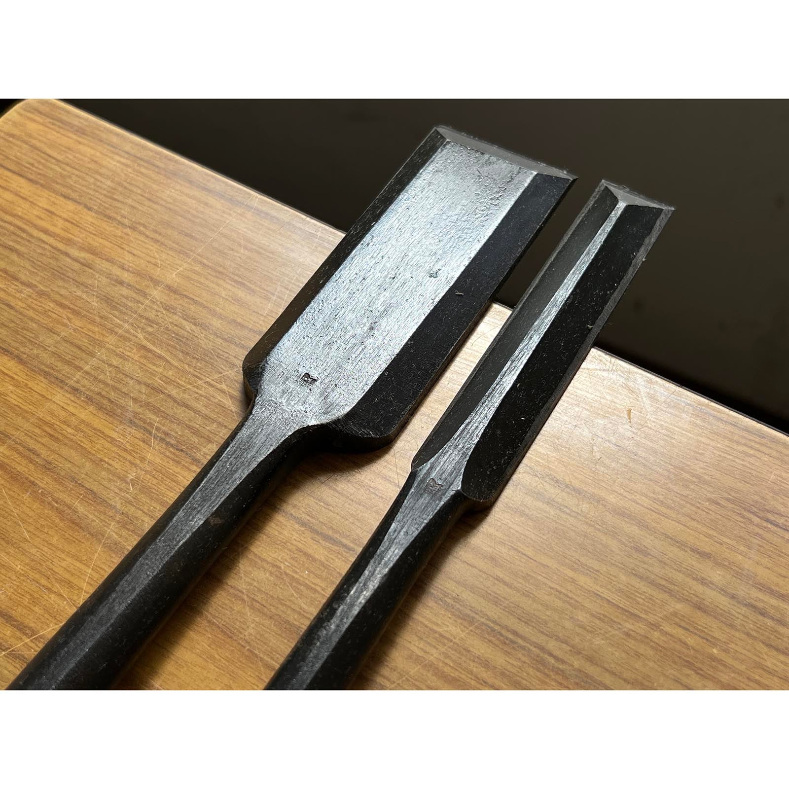 旧在庫 菊弘丸 鑿セット(大月のみ、本月のみ) 掘り出し物 菊弘丸 本突き組鑿 48,24mm