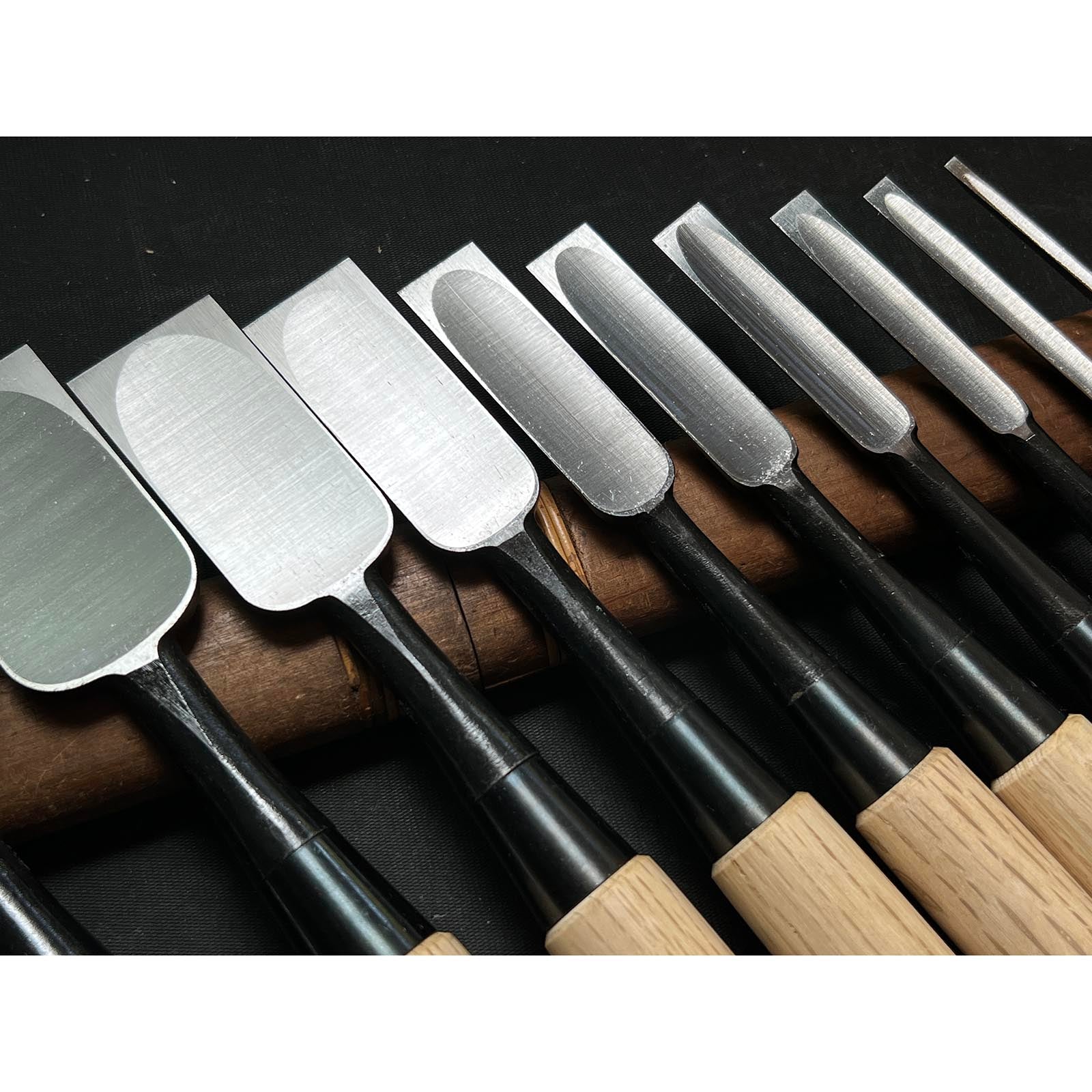 Ouchi Dovetail chisels set by Ouchi 4th generation 四代目大内俊明作 宗家大内 鎬追入組鑿 Oirenomi