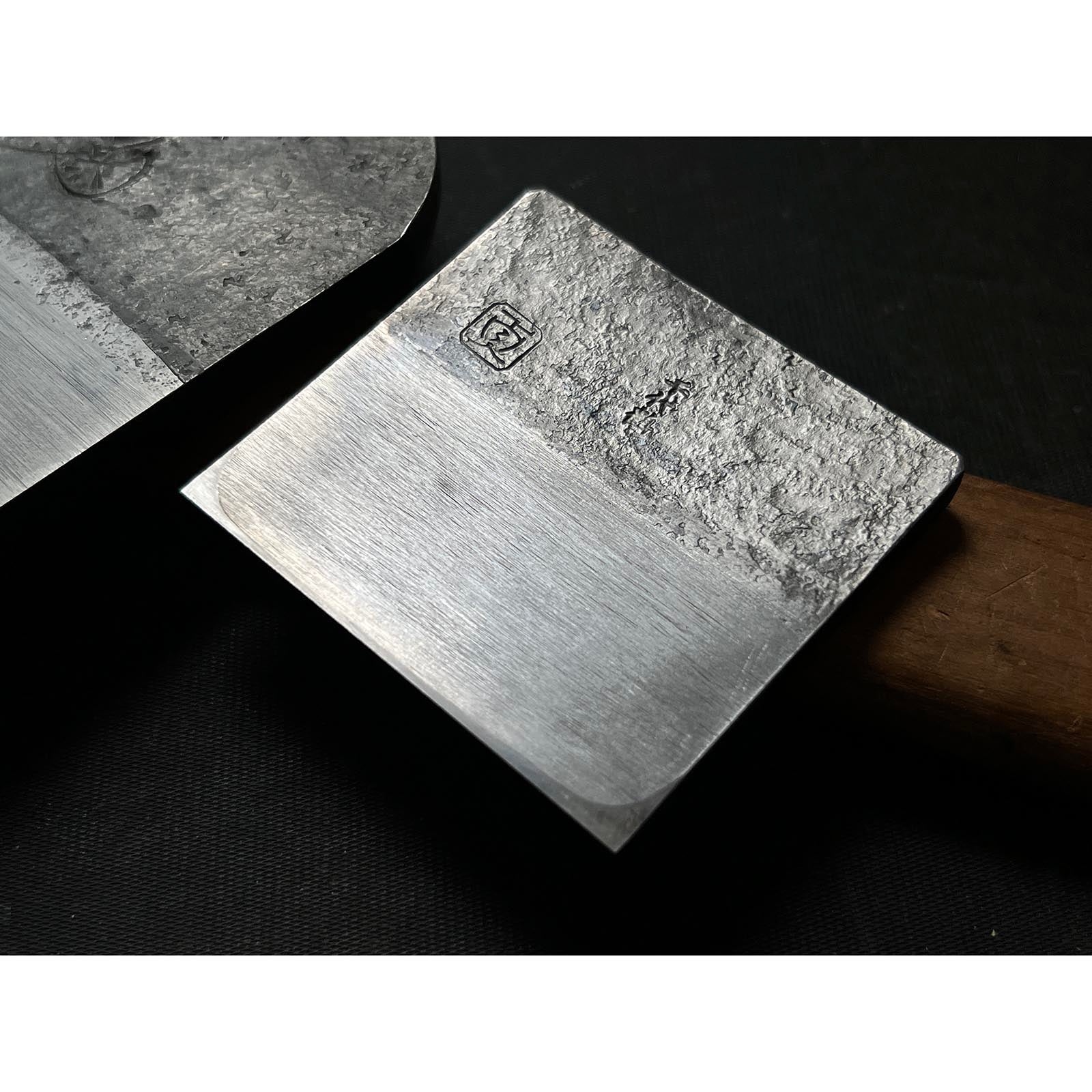 Rankiku Smoothing Plane (Kanna) by Chiyotsuru Sadahide 3rd generation 三代目千代鶴貞秀 仕上げ鉋 乱菊 70mm