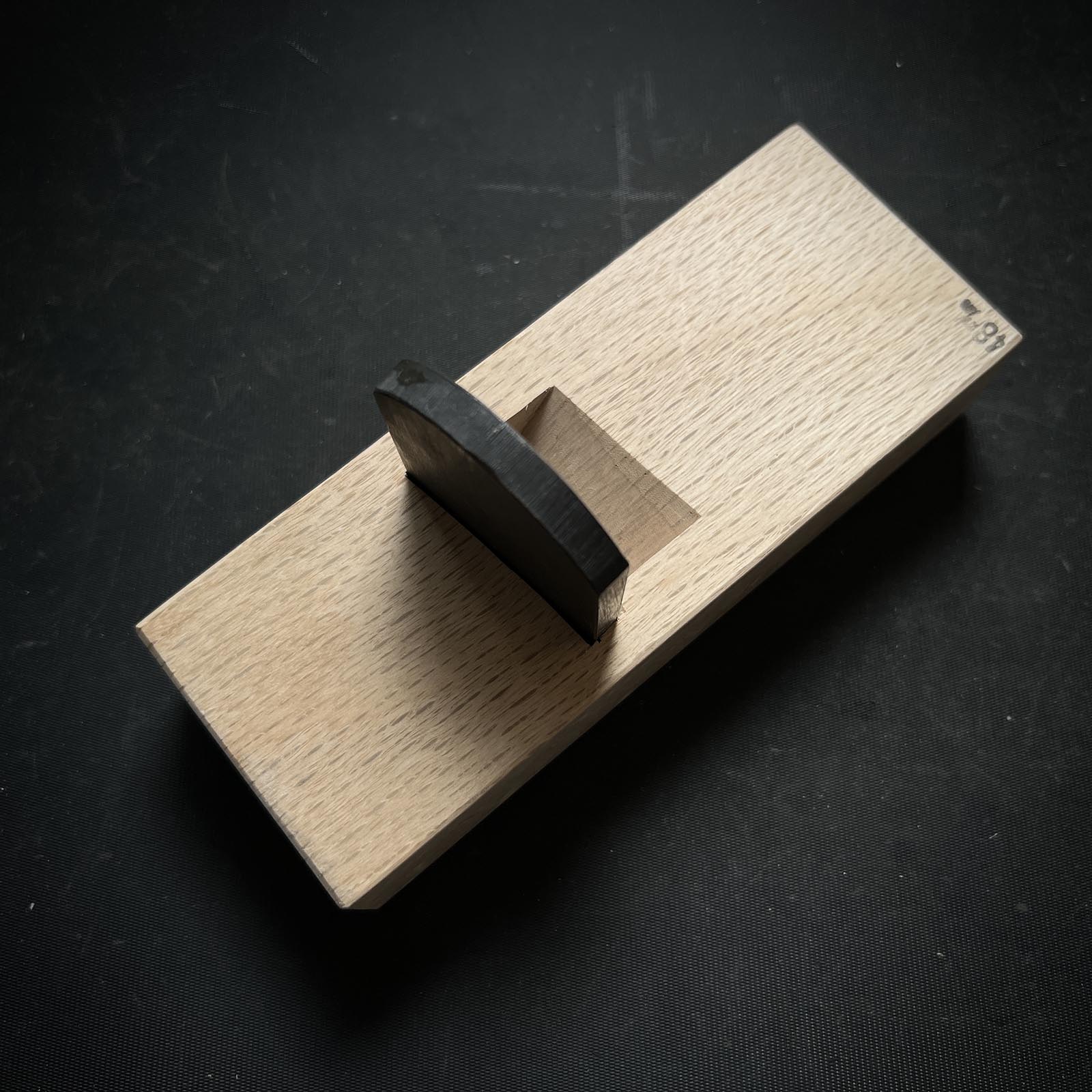 Yoshitaka Standing Plane (Dainaoshi Kanna) with blue steel 台直鉋 義隆 段付き 48mm