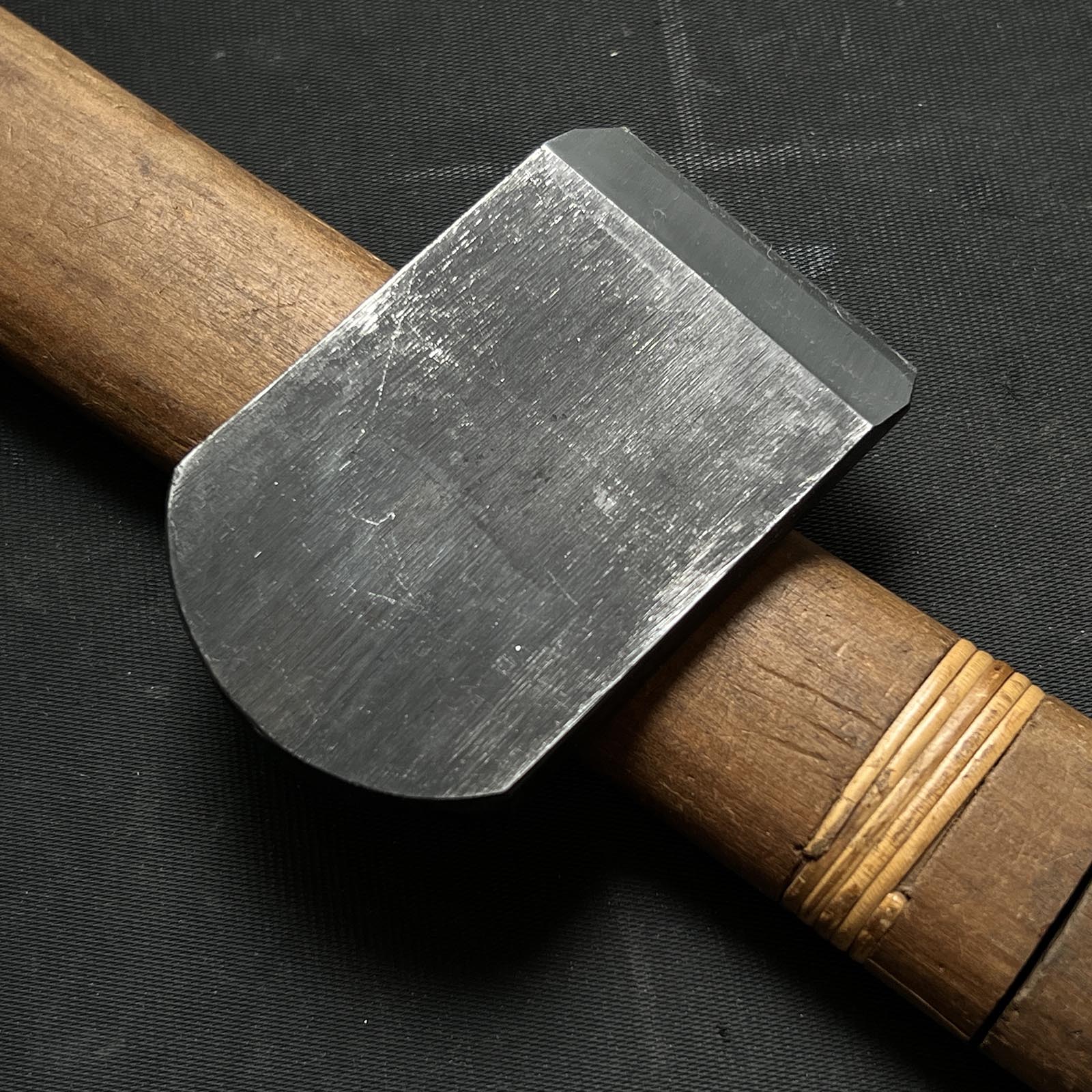 Yoshitaka Standing Plane (Dainaoshi Kanna) with blue steel 台直鉋 義隆 段付き 42mm