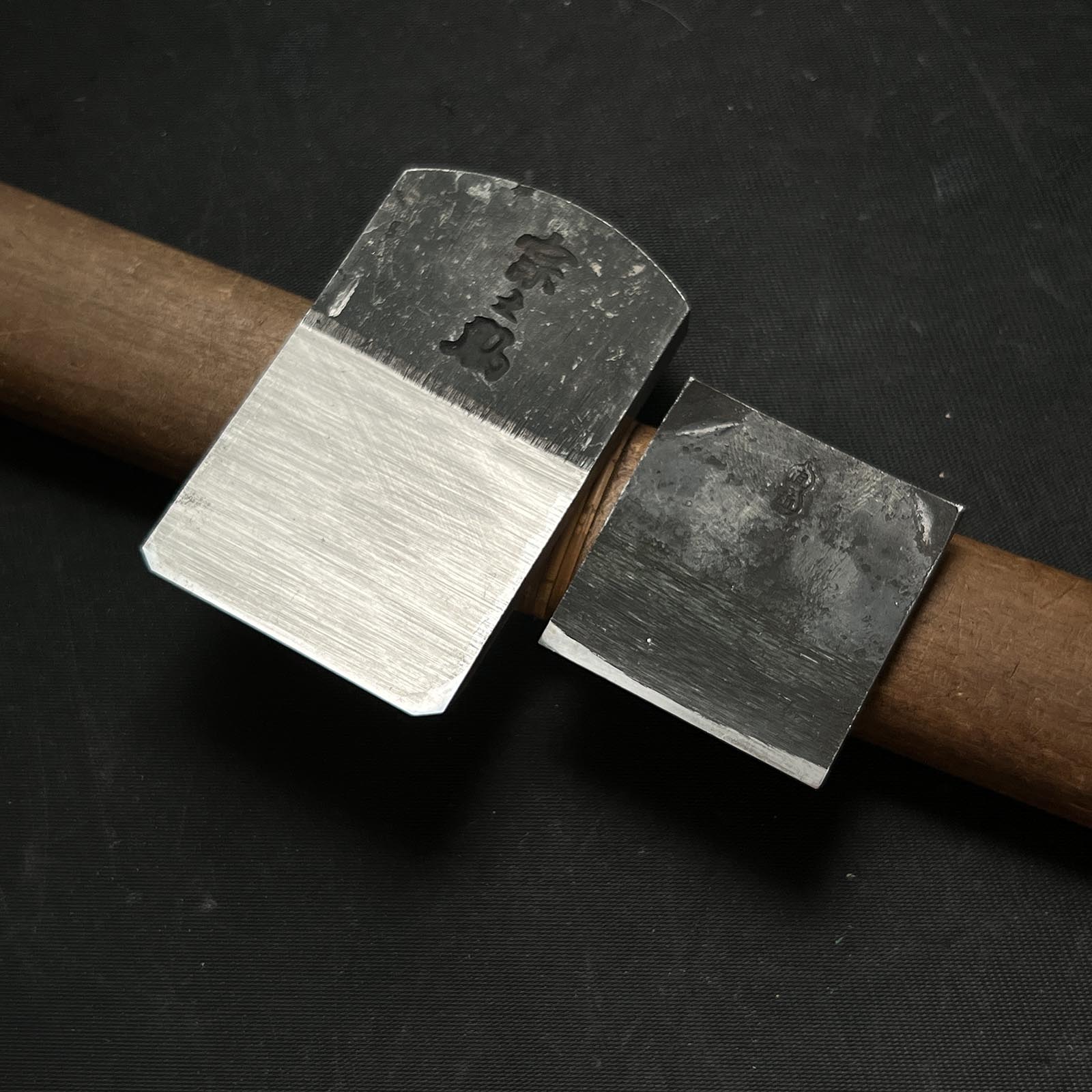 Old Stock Munenosuke Compass (Sori-Kanna) Plane with blue steel 掘出し物 反鉋 宗之助 48mm