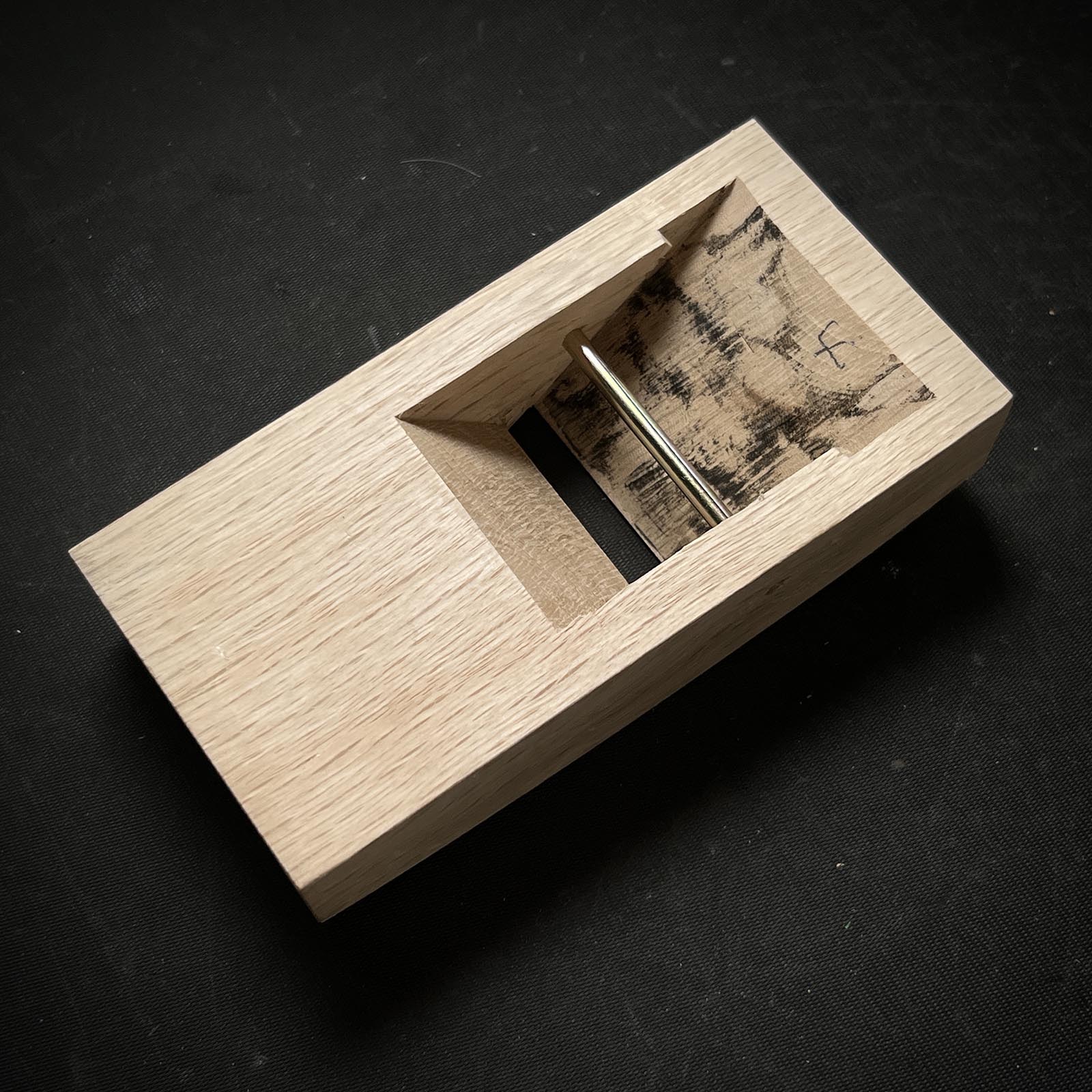 Old Stock Munenosuke Compass (Sori-Kanna) Plane with blue steel 掘出し物 反鉋 宗之助 48mm