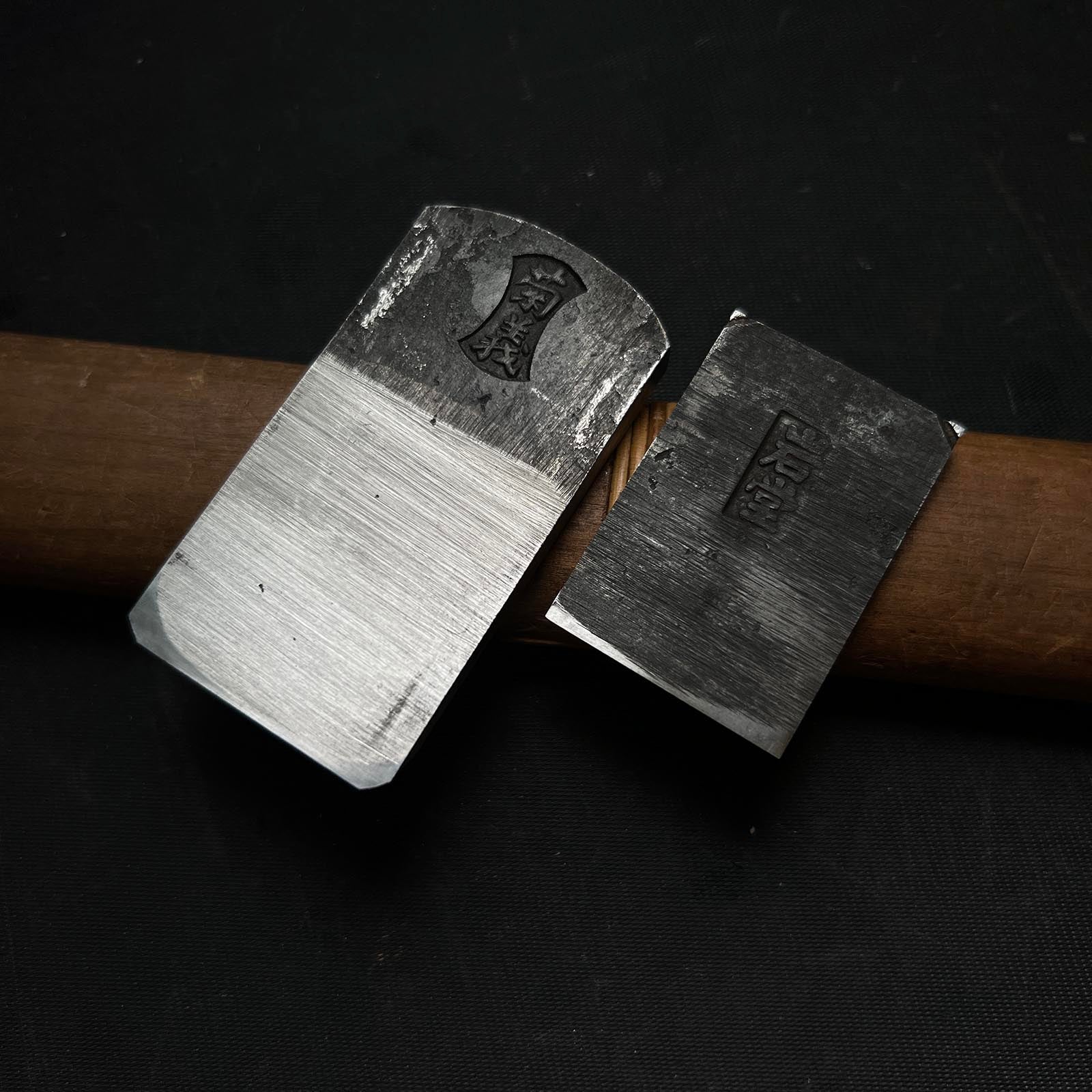 Old Stock Kikuyoshi Compass Plane (Sori-Kanna) with blue steel 掘出し物 反鉋 菊義 36mm