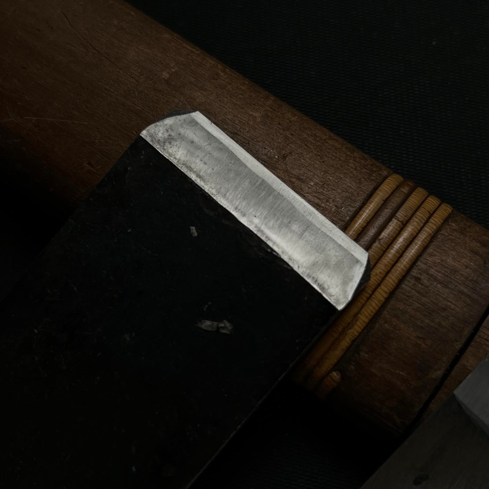 Old Stock Kikuyoshi Compass Plane (Sori-Kanna) with blue steel 掘出し物 反鉋 菊義 36mm