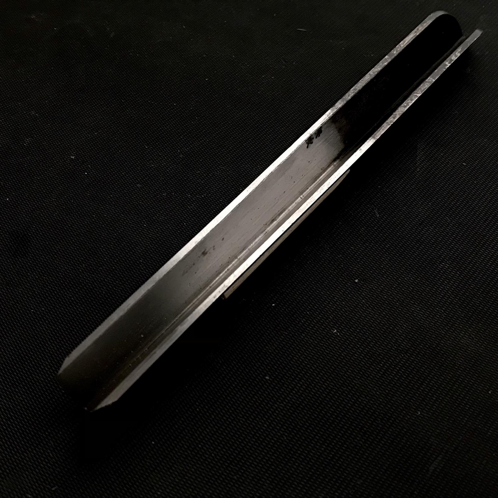 Ha Kanna Kumiko Kanna with white steel by Muneaki 葉鉋 組子用 60° 猪本台 宗秋刃