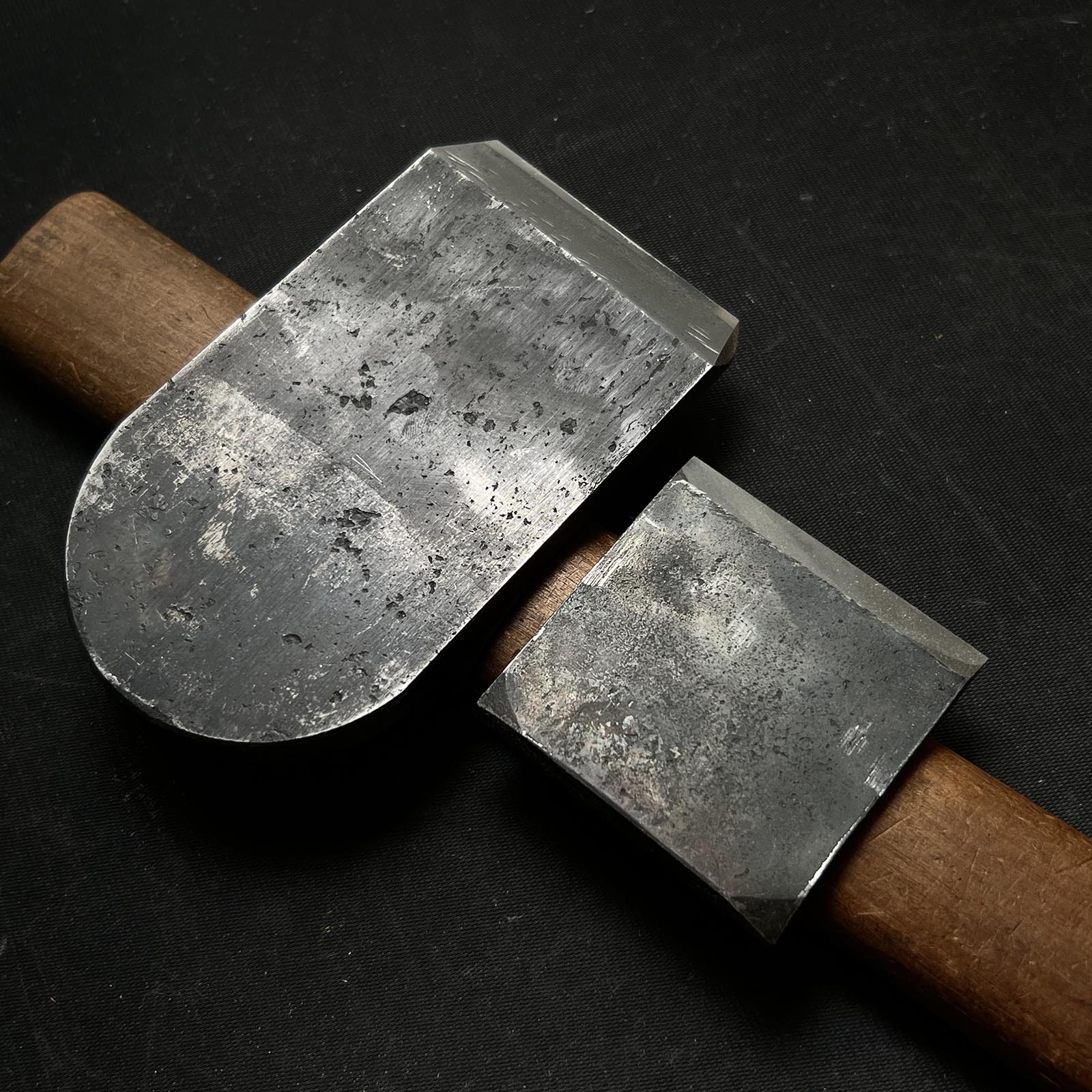 Shipping free! Ready to use Kisaku Smoothing Plane(Kanna) by Seisuke Mizuno 初心者におすすめ 直ぐ使い 水野清介作 キ作 仕上げ鉋 赤樫台 65mm