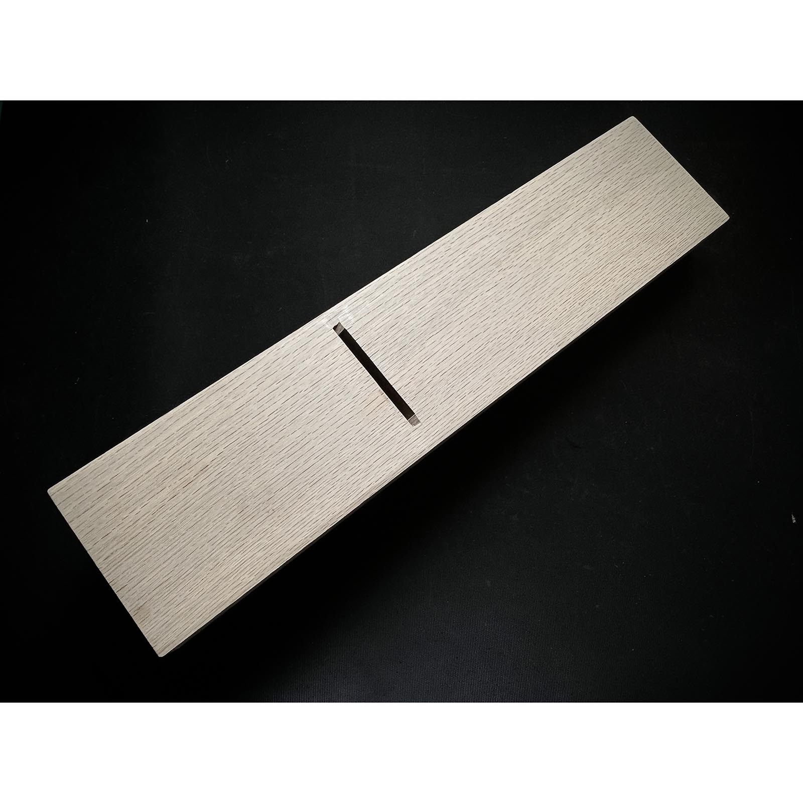 Old stock Kabazawa Sagoro Long body Plane (Nagadai-Kanna) with Koyoshiya dai 掘出し物 椛澤三五郎作 長台鉋 小吉屋台 65mm