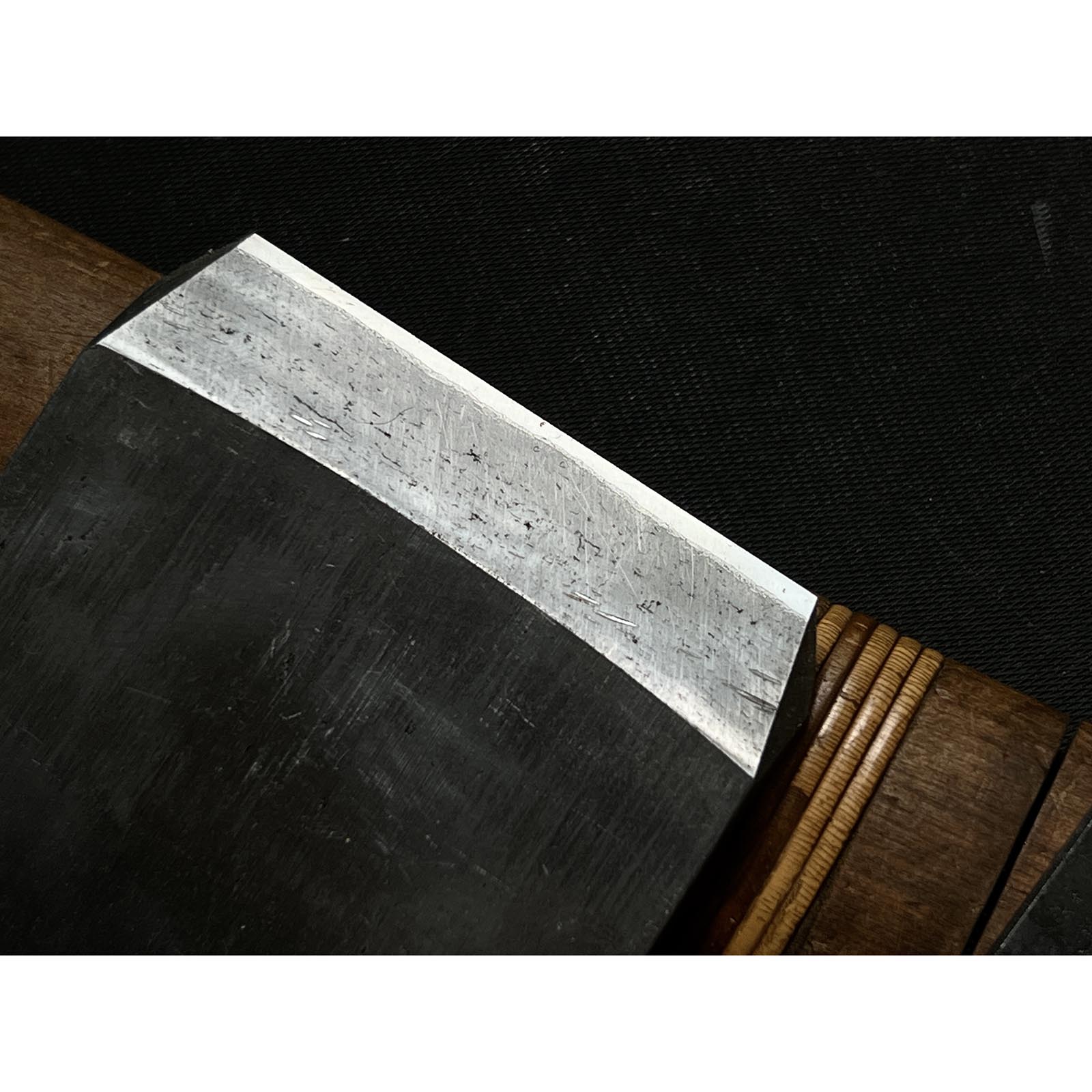 Old stock Kabazawa Sagoro Long body Plane (Nagadai-Kanna) with Koyoshiya dai 掘出し物 椛澤三五郎作 長台鉋 小吉屋台 65mm