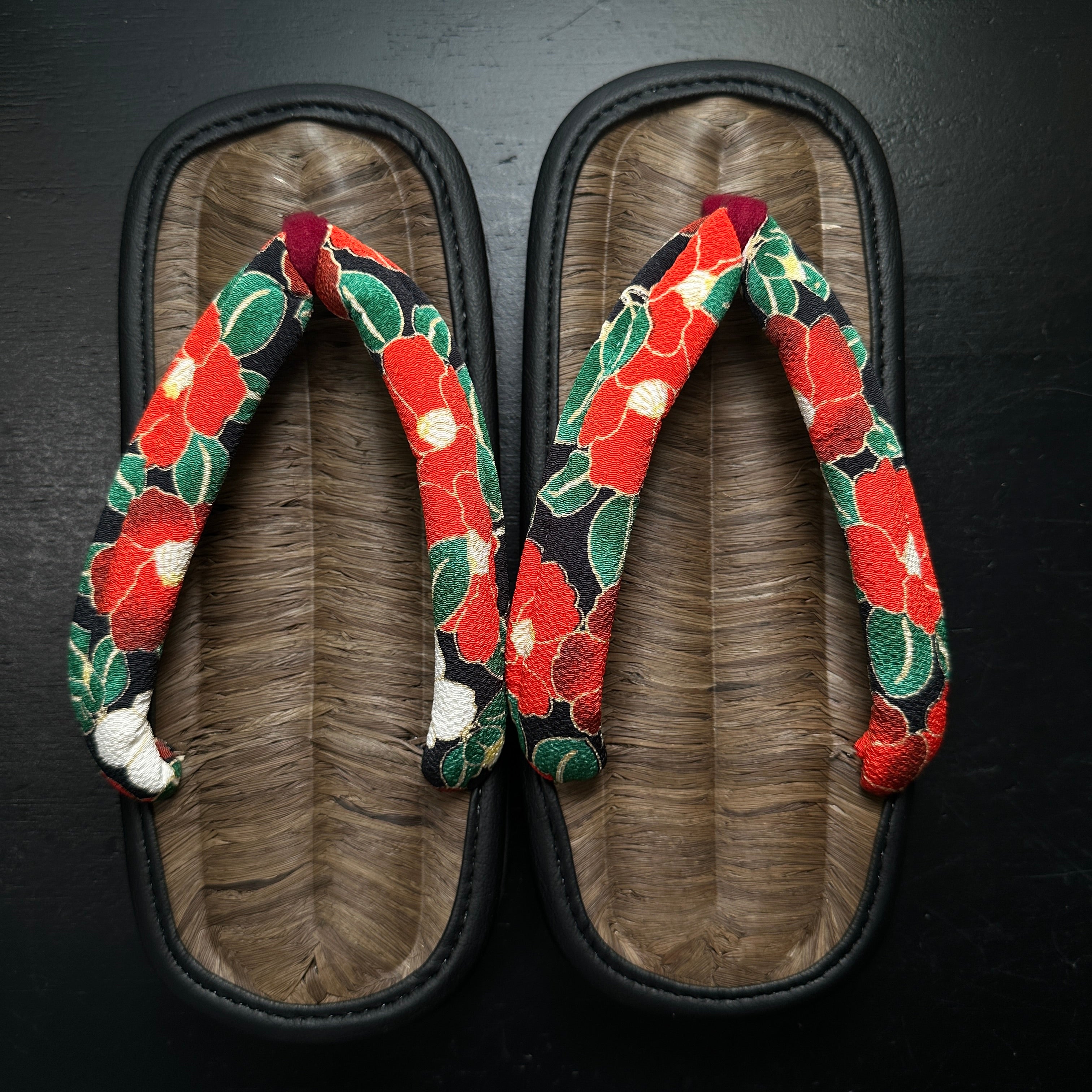 Hand-made Traditional Japanese Bamboo Sandals M Size(CHIKUSUI)Black 竹粋 草履 カラス竹 「ぞうり」手作り M
