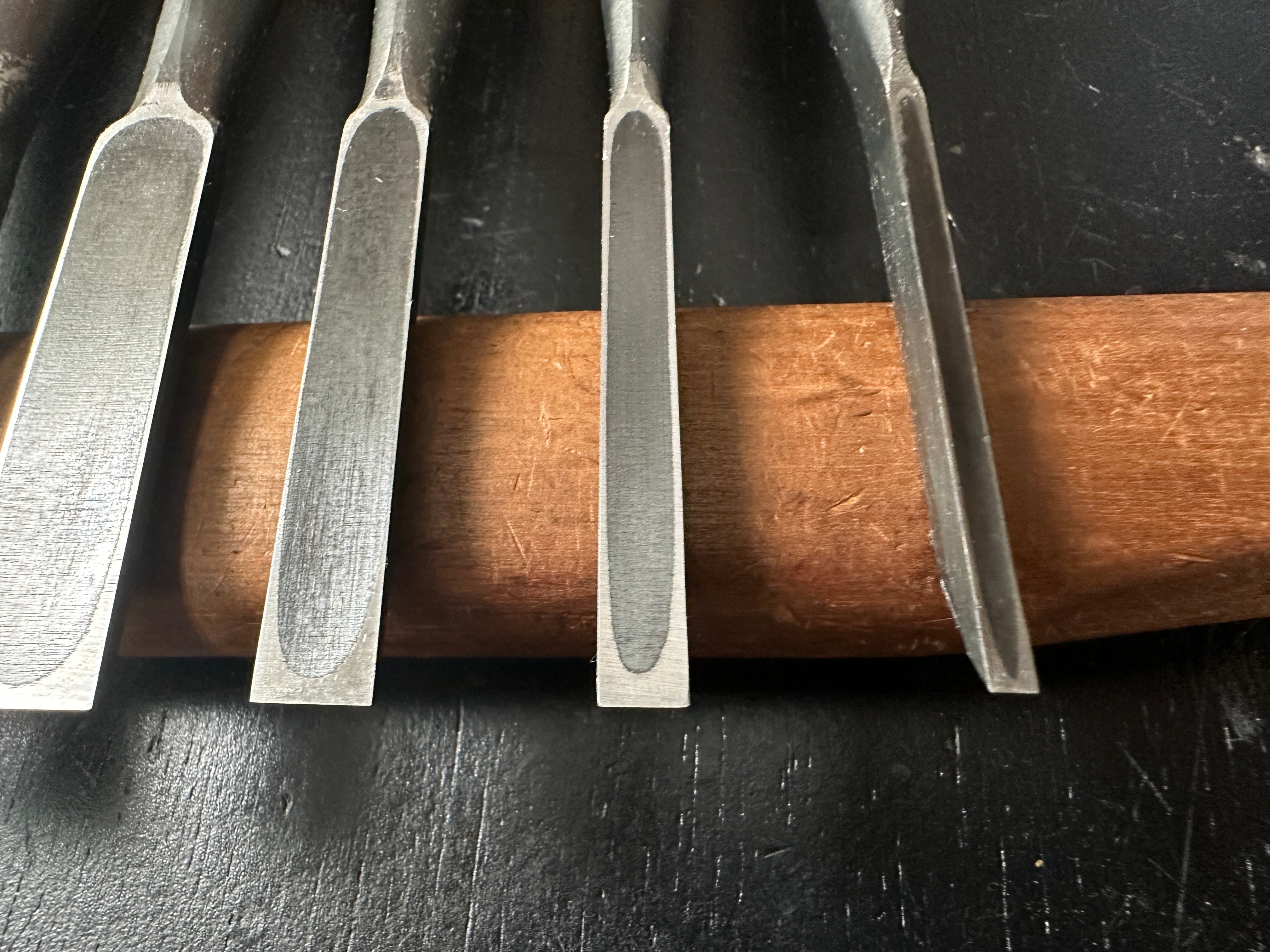 Kiyohisa Bench chisels set by Watanabe Kiyoe with White Oak Handle 渡辺清栄作 清久 追入鑿 10本組 白樫柄 Oirenomi