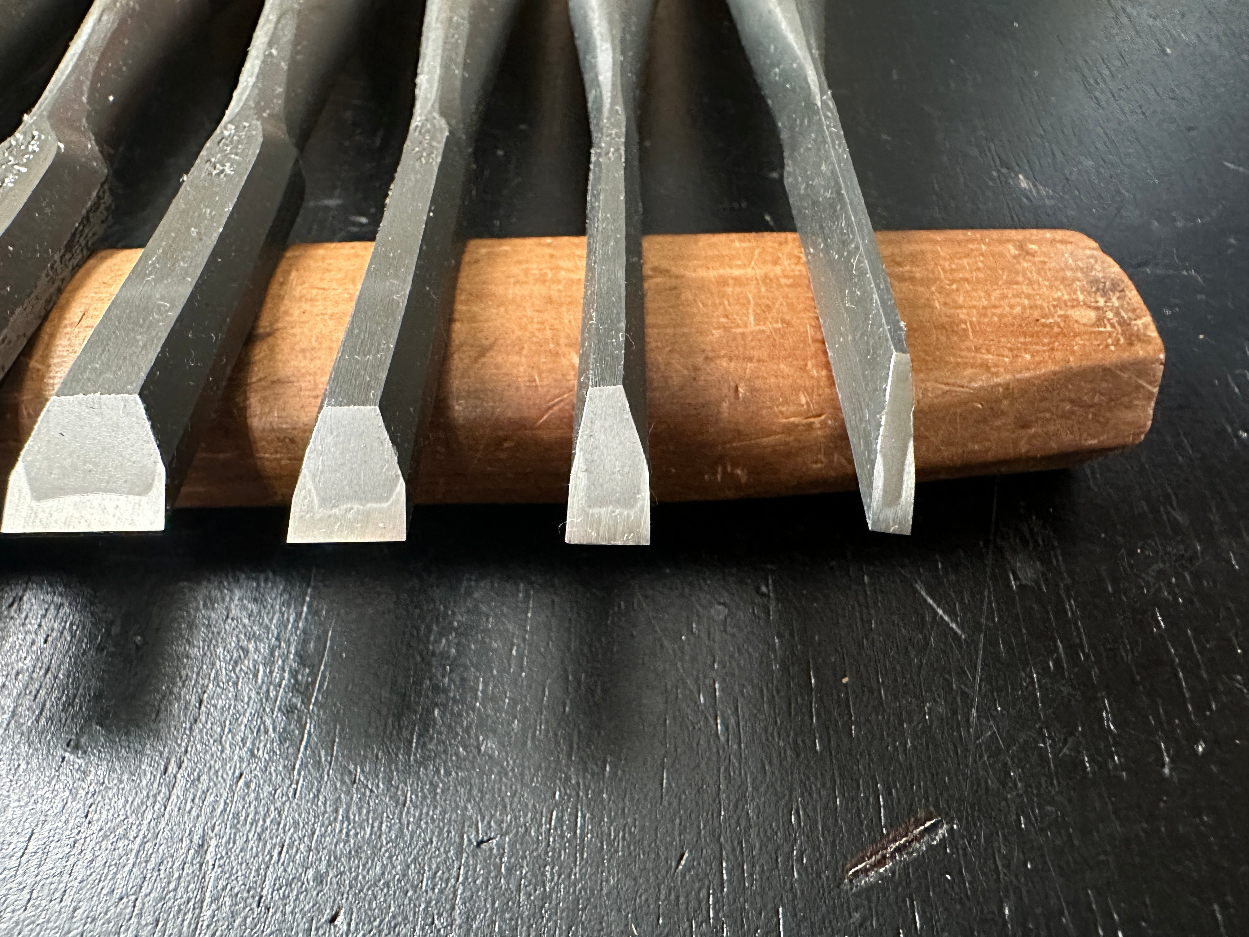 Kiyohisa Bench chisels set by Watanabe Kiyoe with White Oak Handle 渡辺清栄作 清久 追入鑿 10本組 白樫柄 Oirenomi