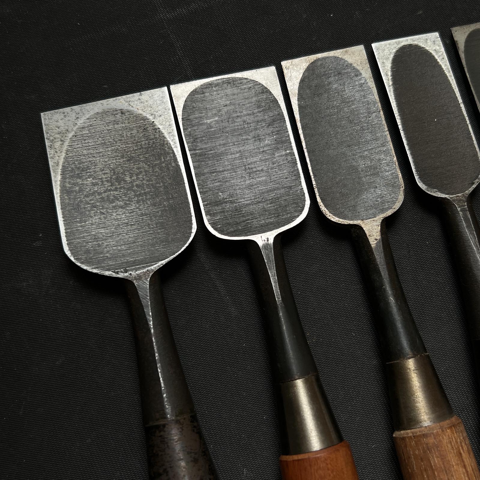 #M126 Mixed set for beginner Bench chisels set by unknown smith バラ鑿合わせ 初心者におすすめ 追入組鑿 作者不明 Oirenomi