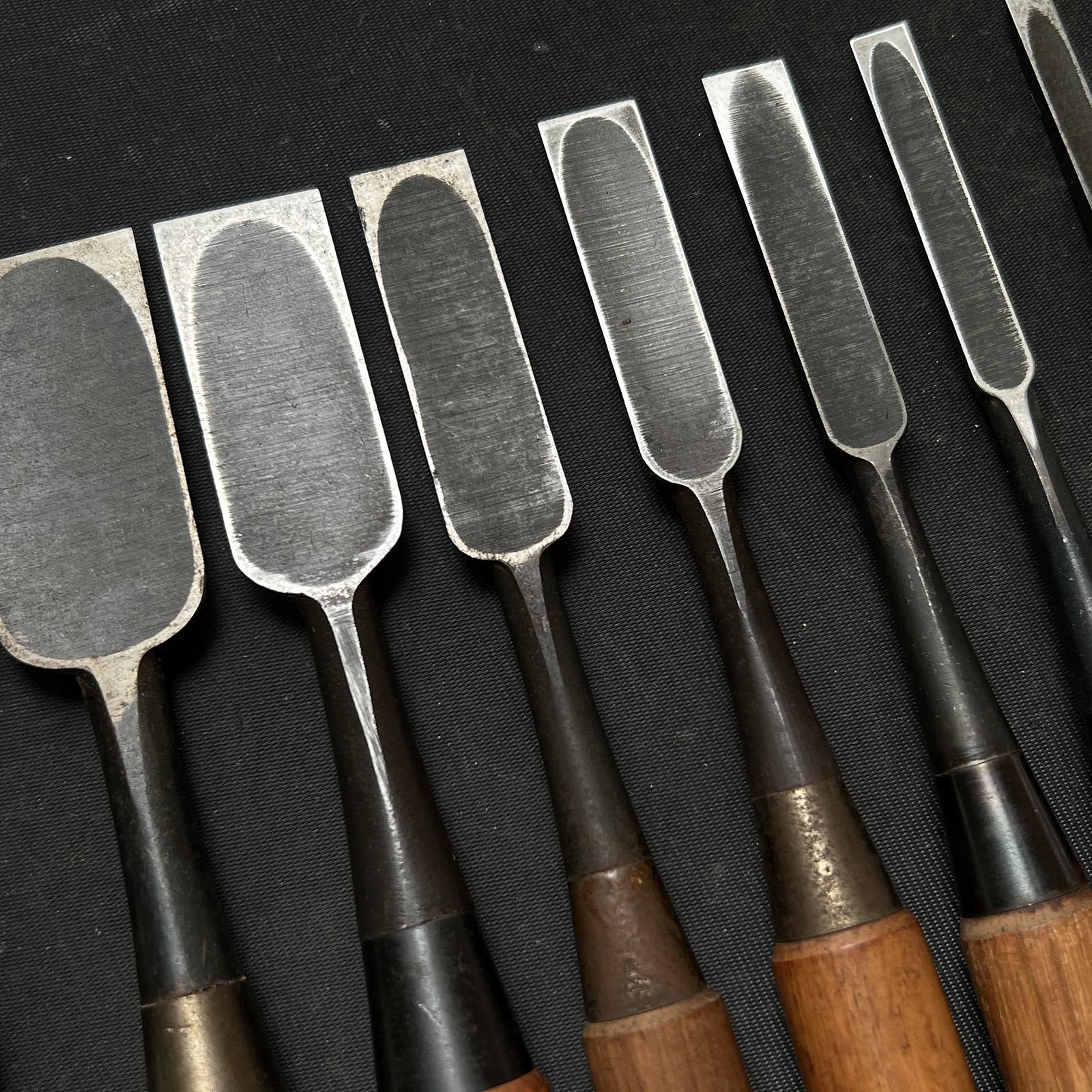 #M126 Mixed set for beginner Bench chisels set by unknown smith バラ鑿合わせ 初心者におすすめ 追入組鑿 作者不明 Oirenomi