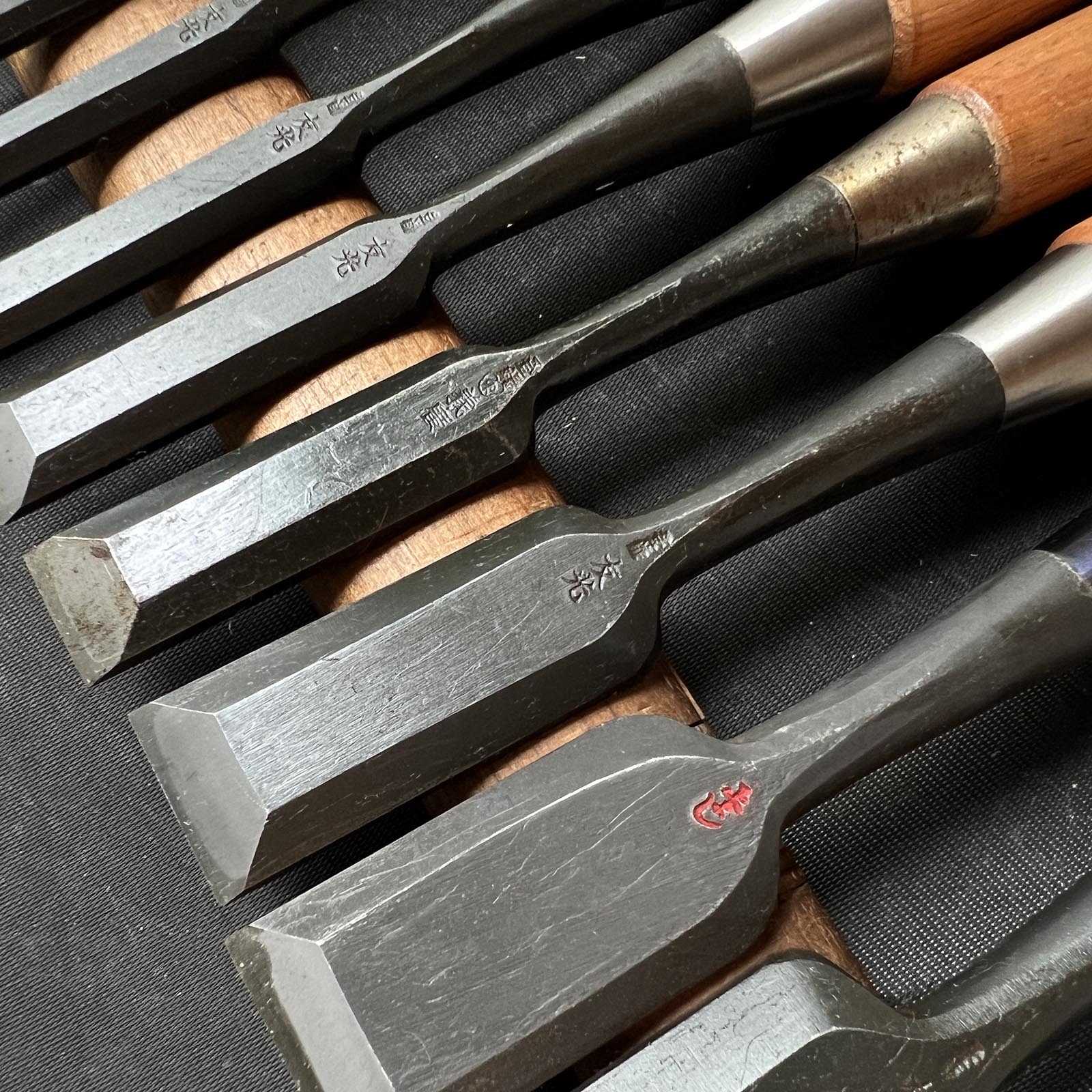 #M125 Mixed set for beginner Bench chisels set by unknown smith バラ鑿合わせ 初心者におすすめ 追入組鑿 作者不明 Oirenomi