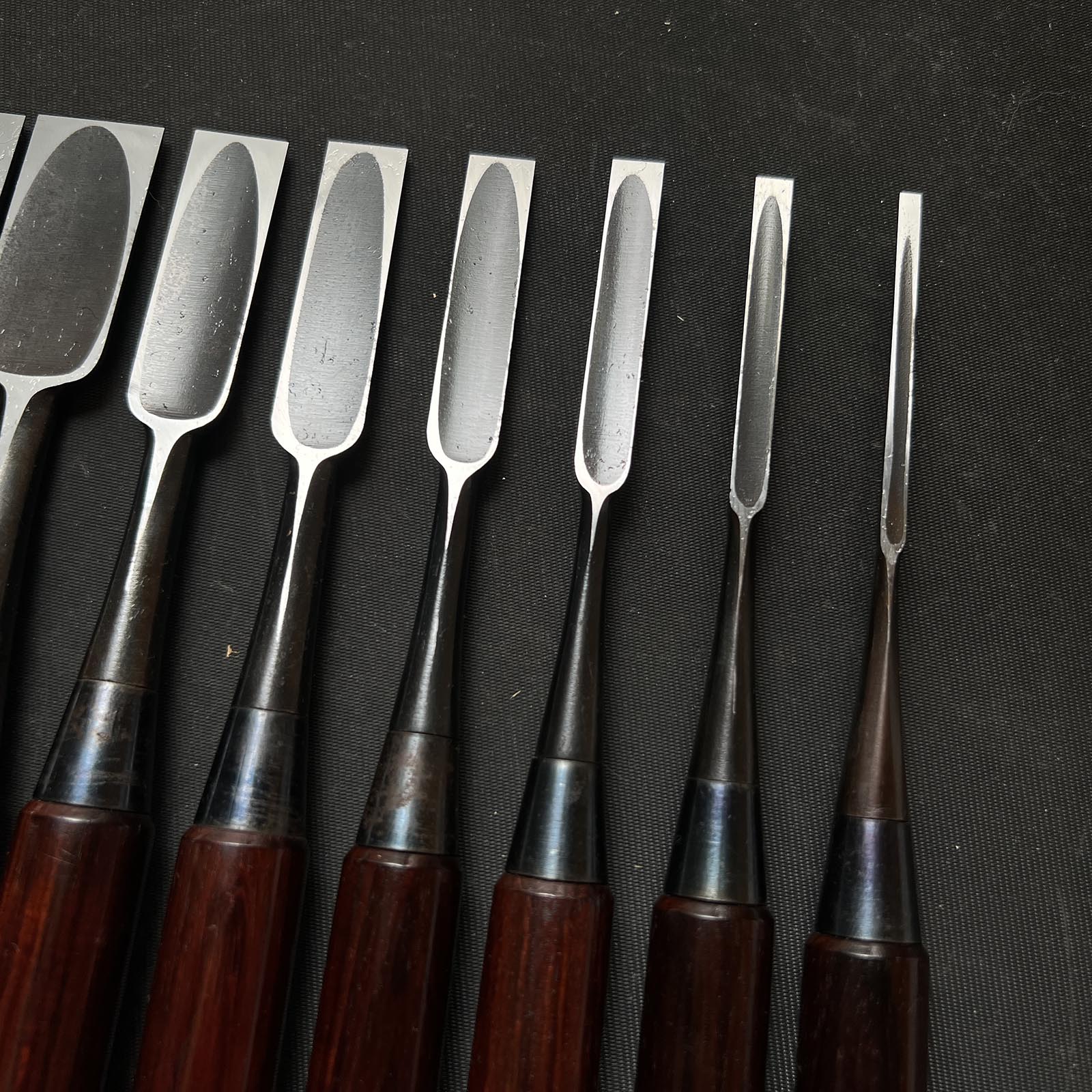 Used Etoshi Bench chisels set with rose wood handle 中古 栄とし 追入組鑿 10本組 Oirenomi
