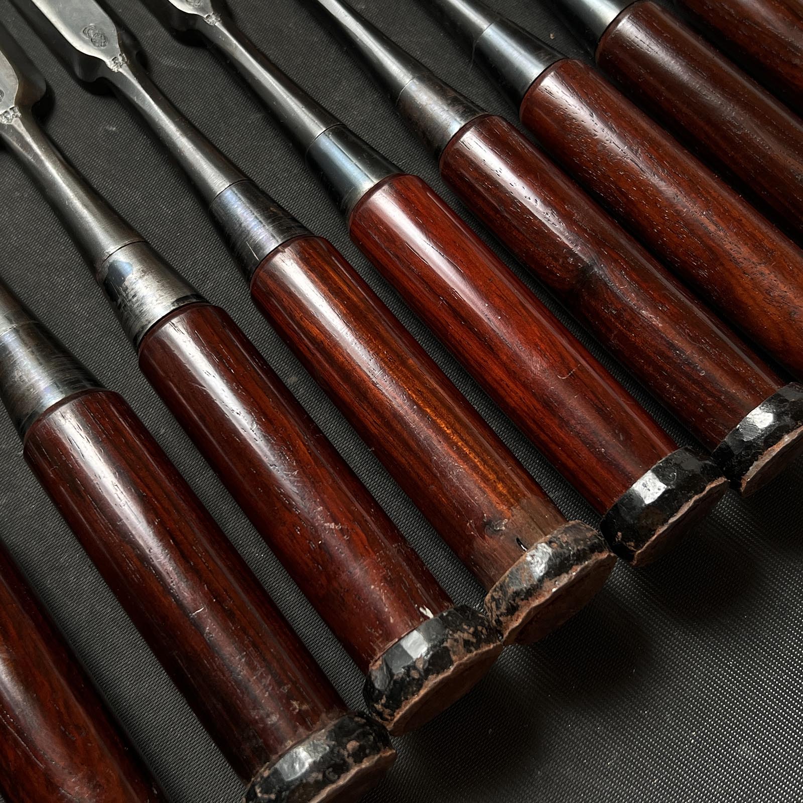Used Etoshi Bench chisels set with rose wood handle 中古 栄とし 追入組鑿 10本組 Oirenomi