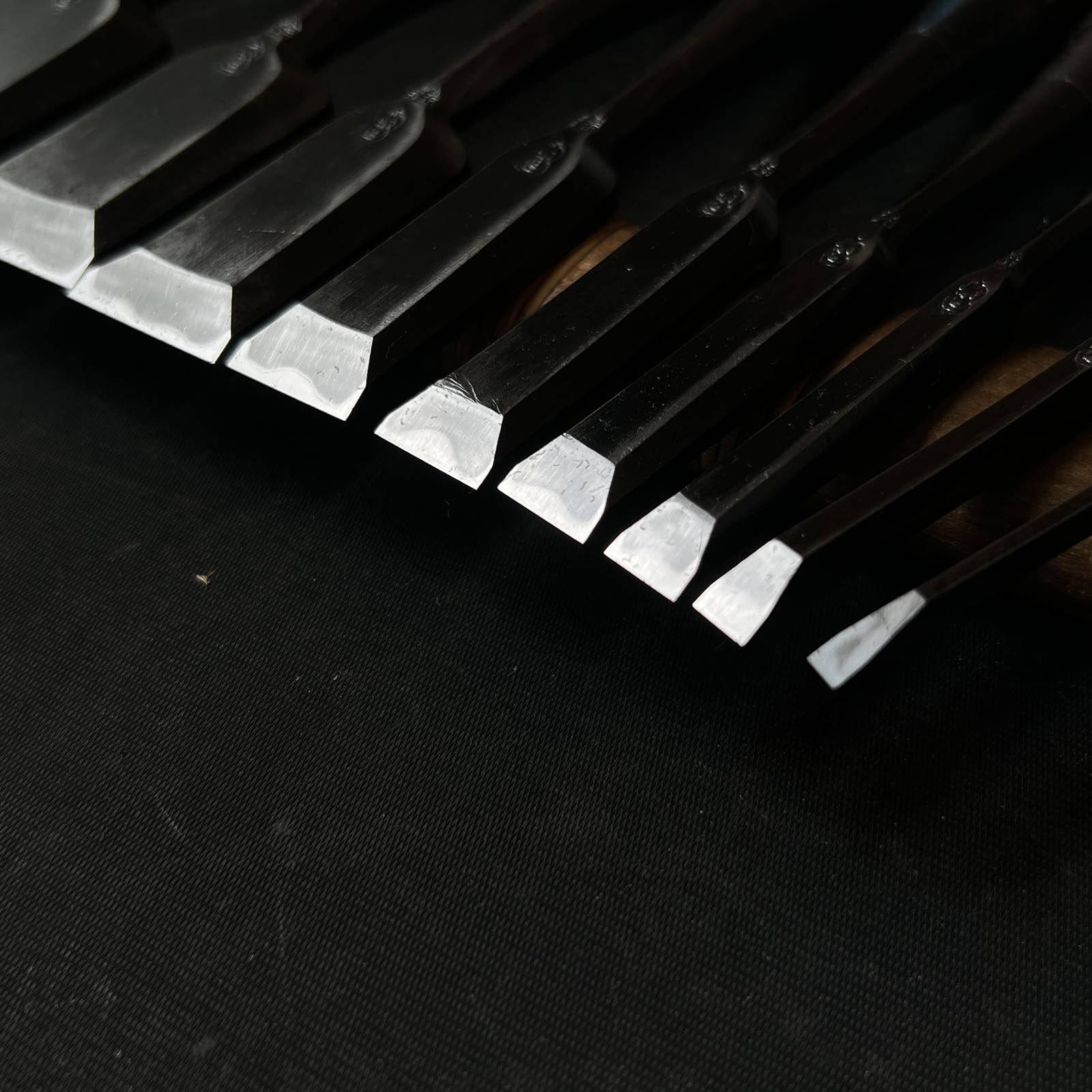 Used Etoshi Bench chisels set with rose wood handle 中古 栄とし 追入組鑿 10本組 Oirenomi