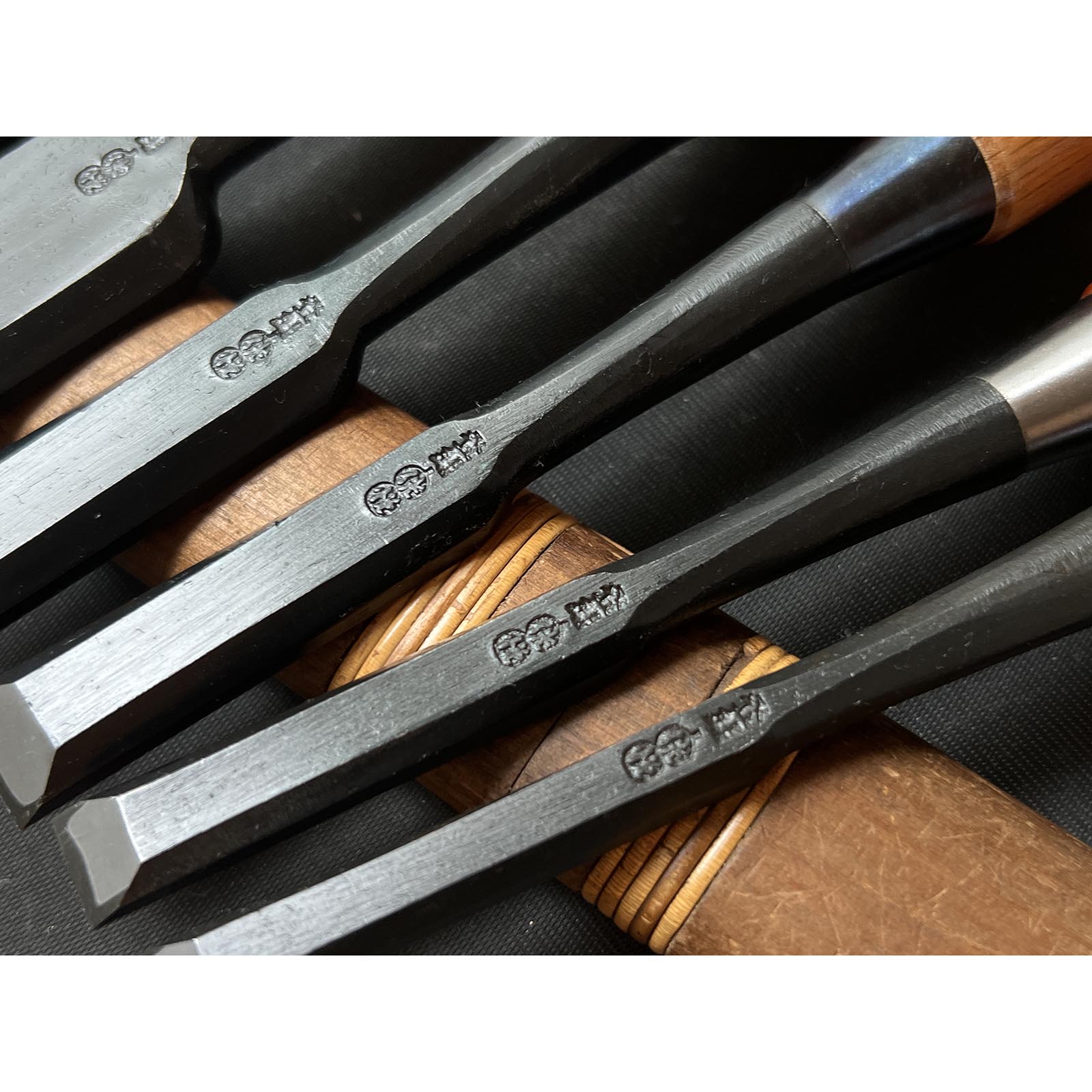 Old stock Kouetsu Bench chisels by Tasai 掘出し物 田斎作 侊悦 追入鑿 9,12,15,18,30,42mm Oirenomi