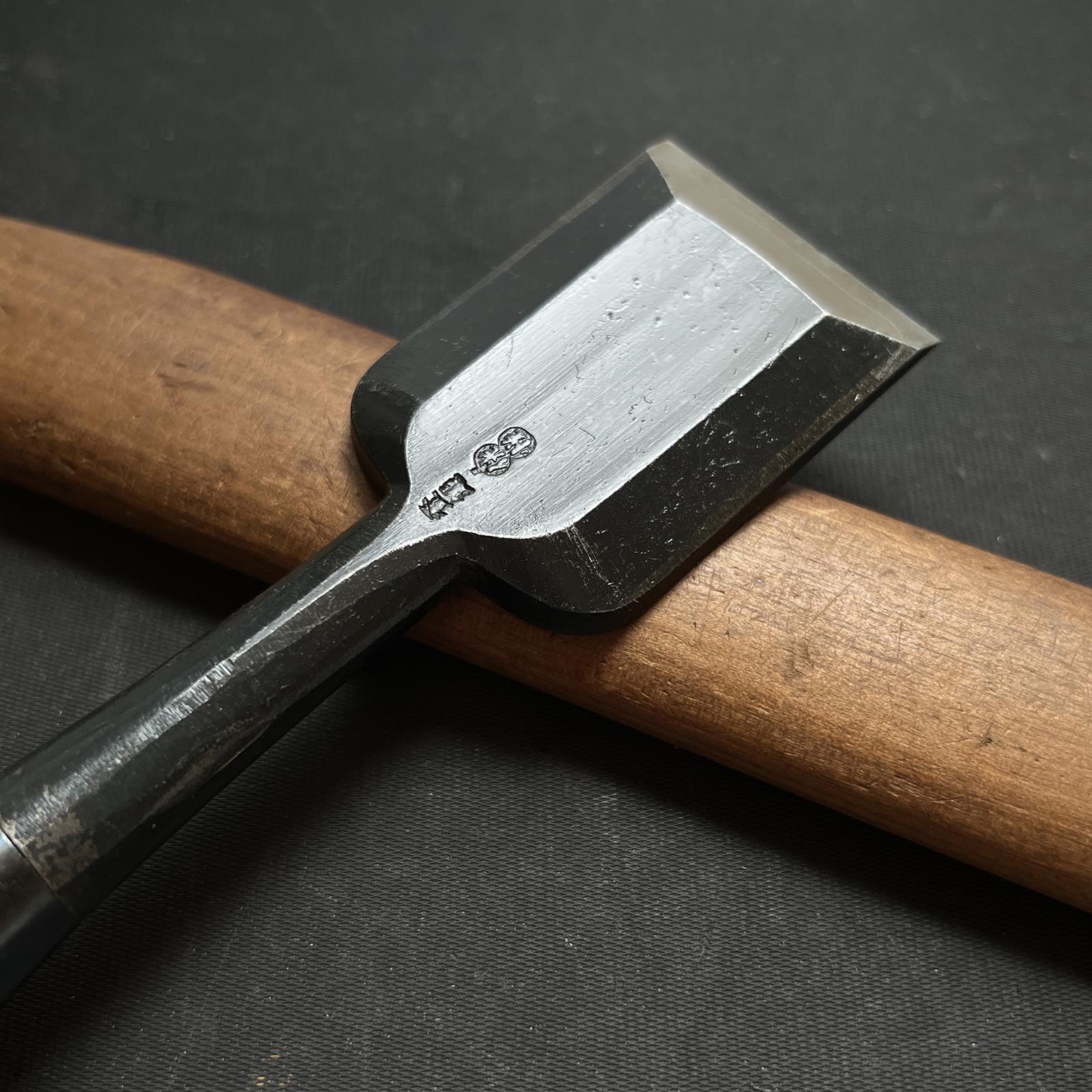 Old stock Kouetsu Bench chisels by Nakano 掘出し物 侊悦 中野作 追入鑿 42mm Oirenomi