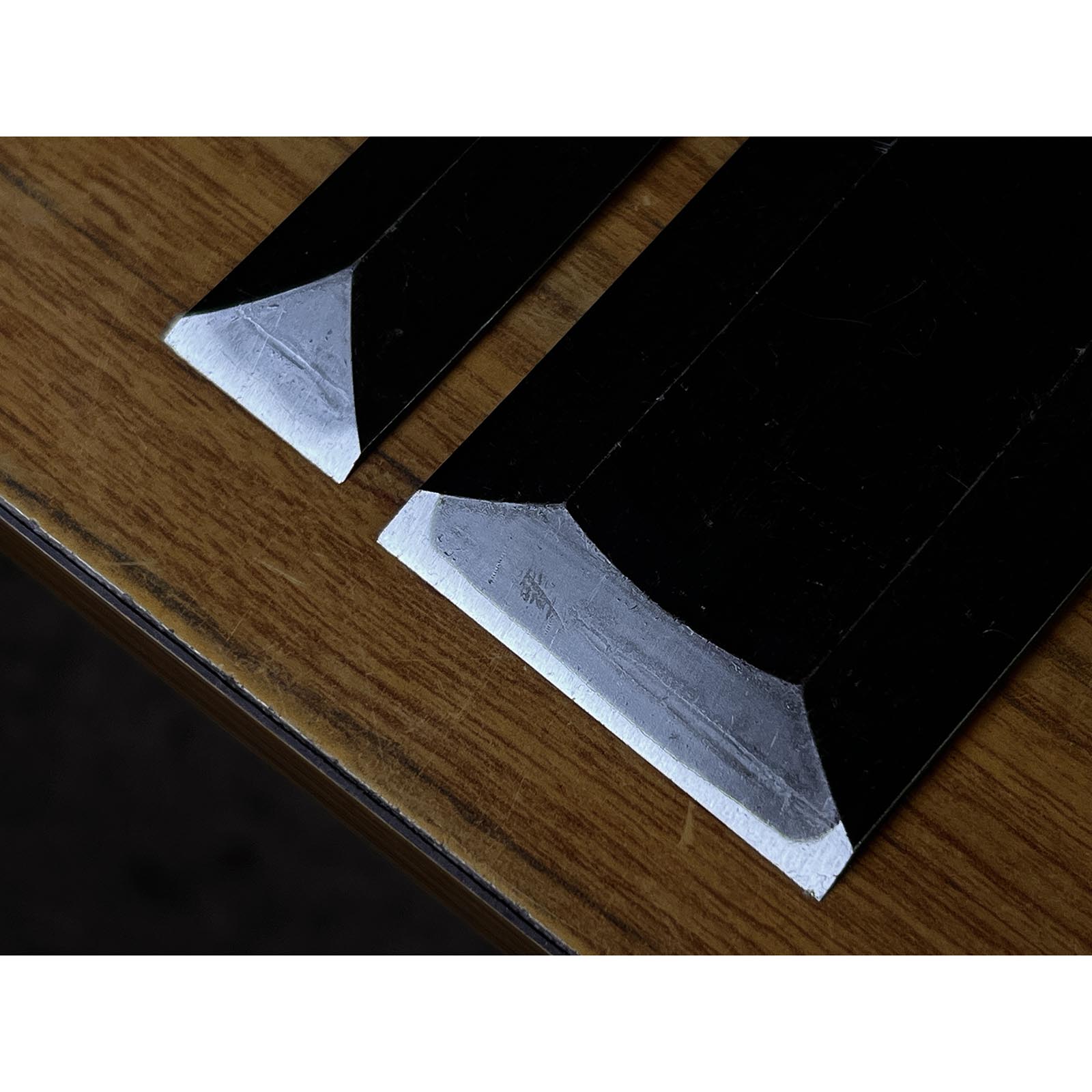 Old stock Takashiba Slick Chisels set (Ootsuki-nomi, Hontsuki-Nomi) 掘出し物 高芝 本突き組鑿 54,24mm