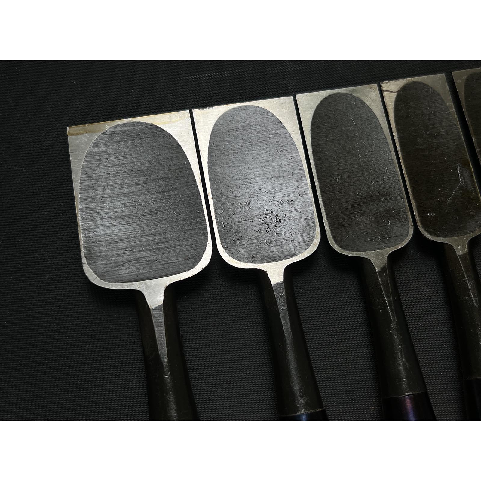 Old stock Yoshitaka Bench chisels set with Boxwood handle 掘出し物 義隆 追入組鑿 黄楊柄 Orenomi