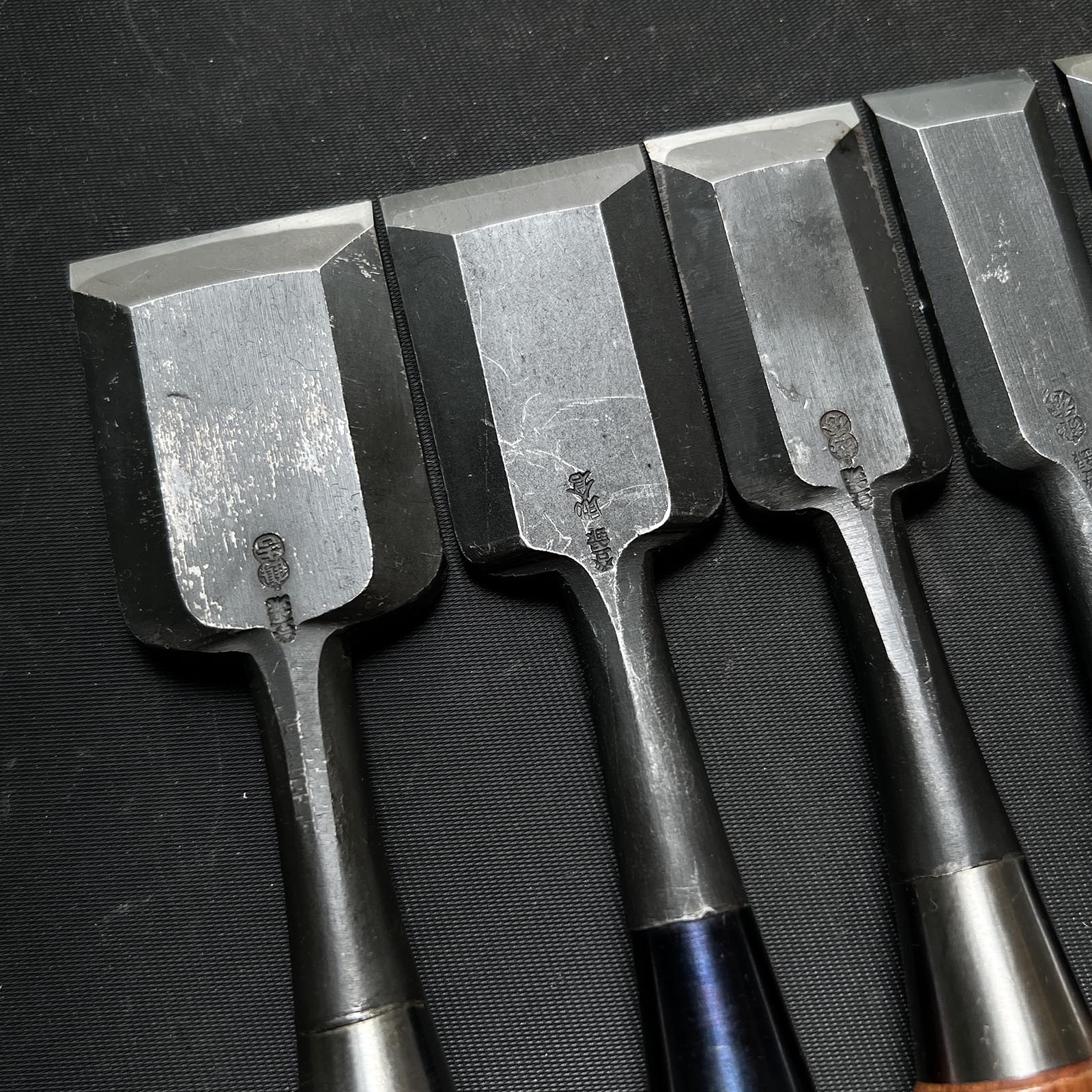 #M129 Mixed set for beginner Bench chisels set by unknown smith バラ鑿合わせ 初心者におすすめ 追入組鑿 作者不明 Oirenomi