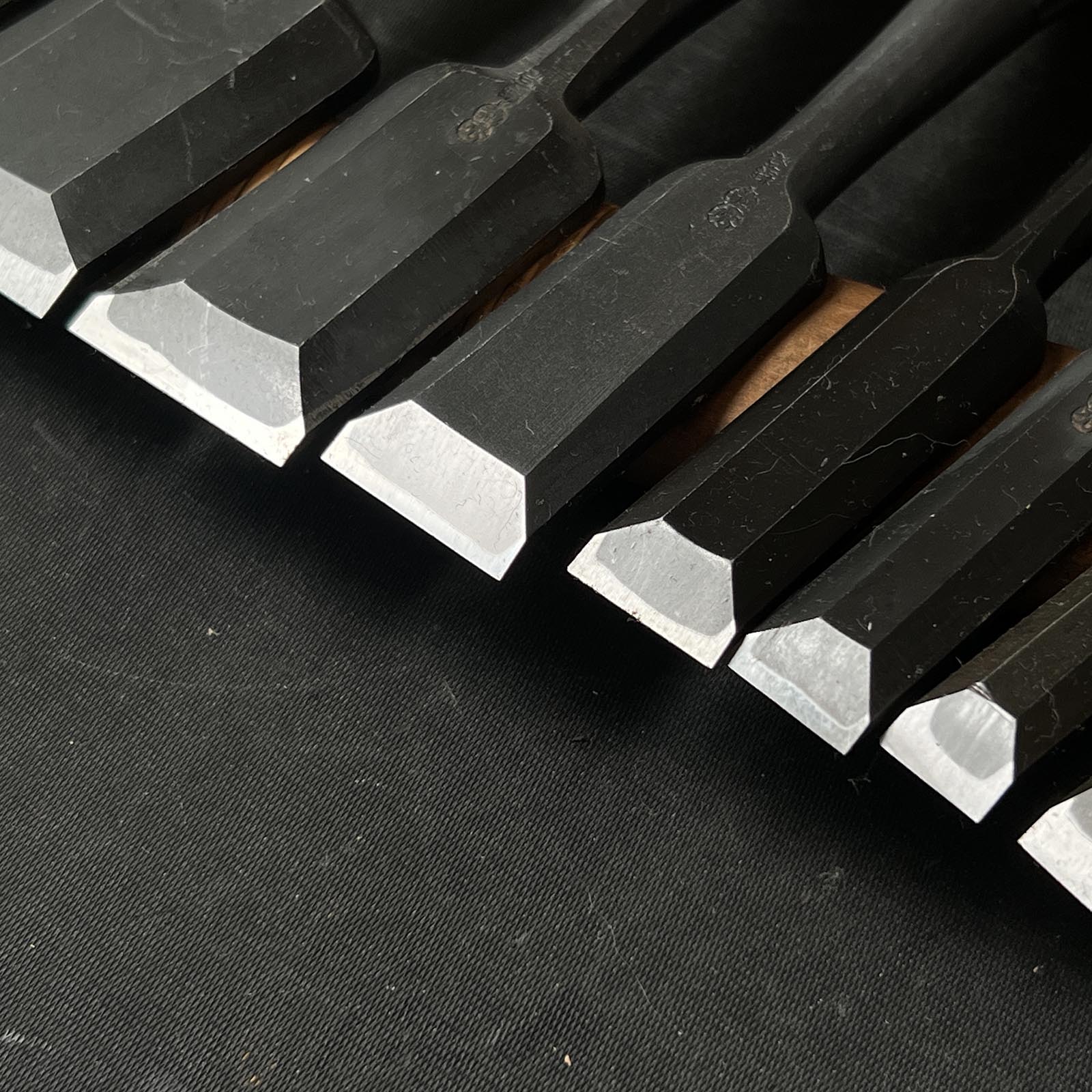 #M129 Mixed set for beginner Bench chisels set by unknown smith バラ鑿合わせ 初心者におすすめ 追入組鑿 作者不明 Oirenomi