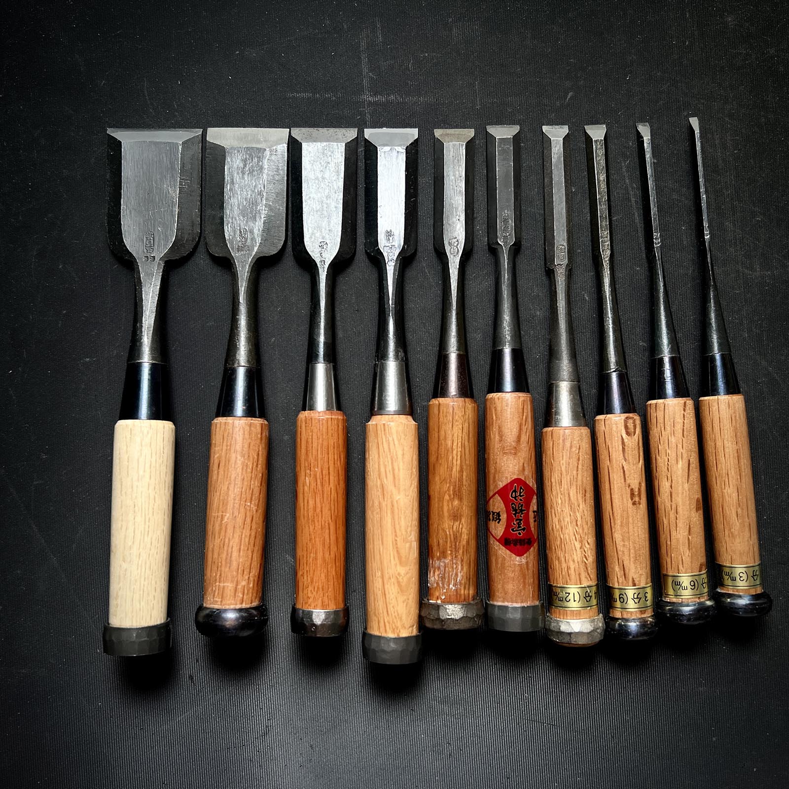 #M128 Mixed set for beginner Bench chisels set by unknown smith バラ鑿合わせ 初心者におすすめ 追入組鑿 作者不明 Oirenomi