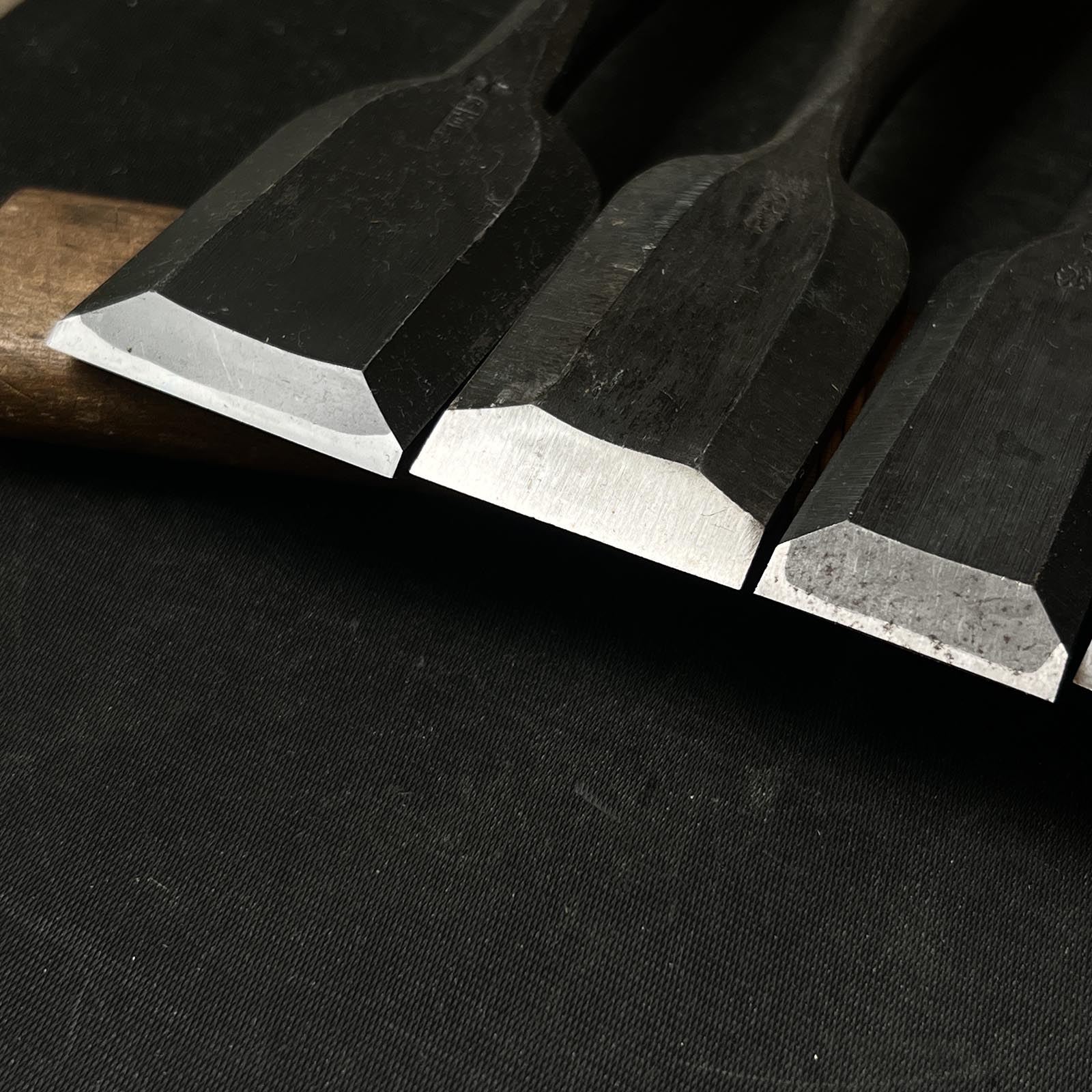 #M128 Mixed set for beginner Bench chisels set by unknown smith バラ鑿合わせ 初心者におすすめ 追入組鑿 作者不明 Oirenomi