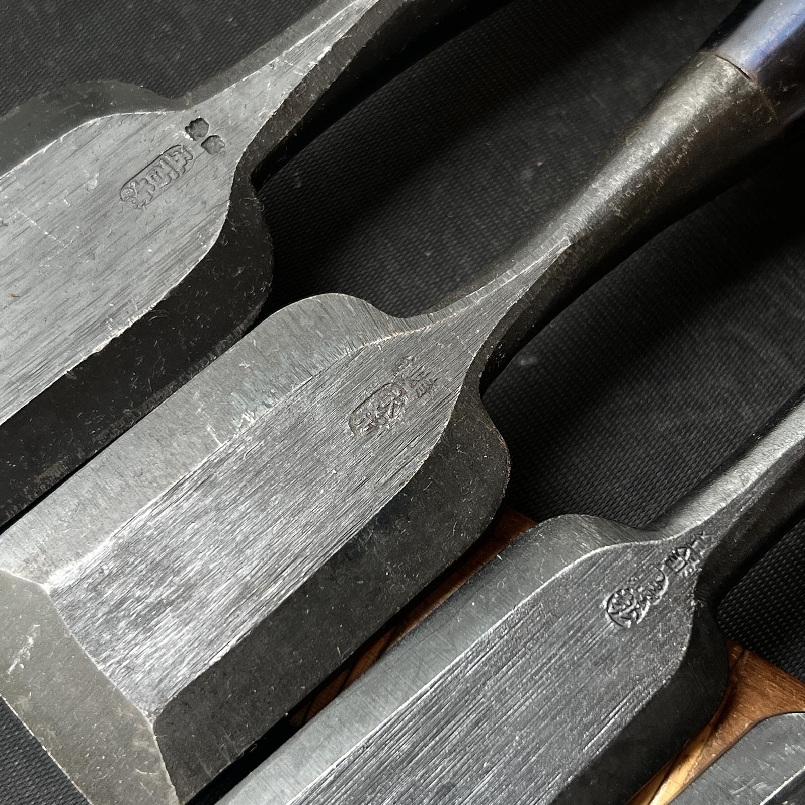 #M128 Mixed set for beginner Bench chisels set by unknown smith バラ鑿合わせ 初心者におすすめ 追入組鑿 作者不明 Oirenomi