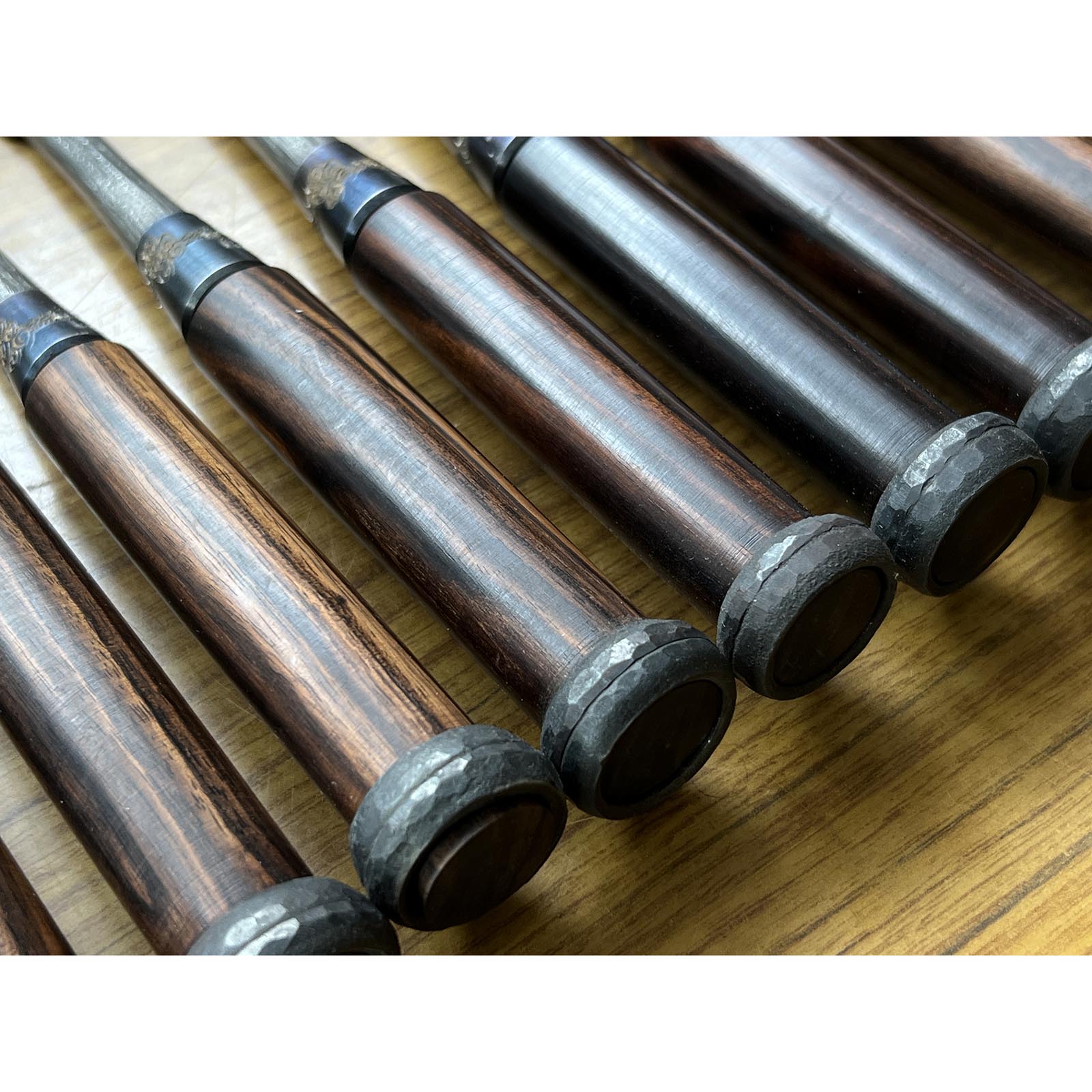 Old stock Nishiki Ryu Mokume Bench chisels set (Oirenomi) 掘出し物 錦政男作 錦龍 木目追入鑿16本組