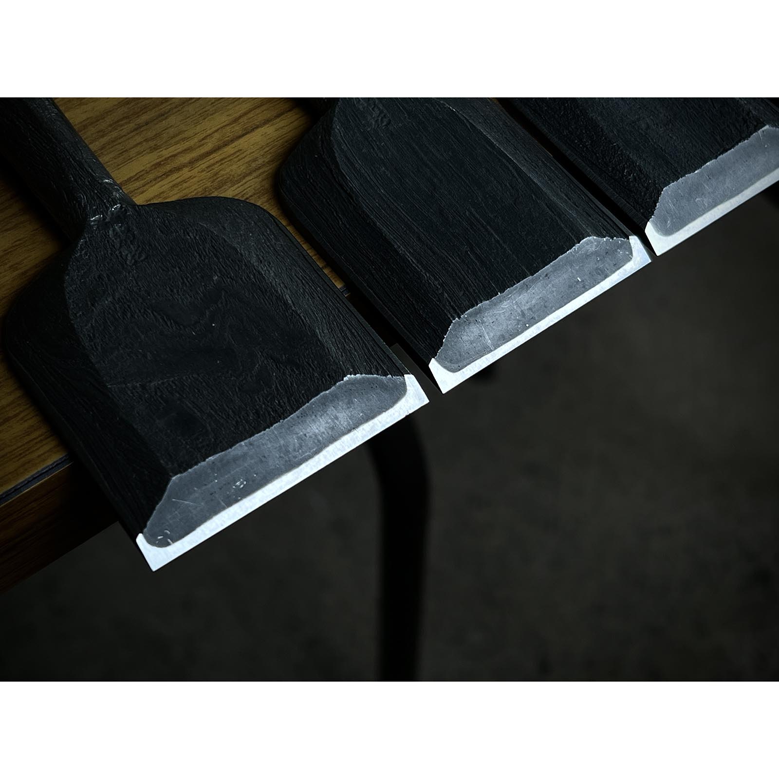 Old stock Nishiki Ryu Mokume Bench chisels set (Oirenomi) 掘出し物 錦政男作 錦龍 木目追入鑿16本組