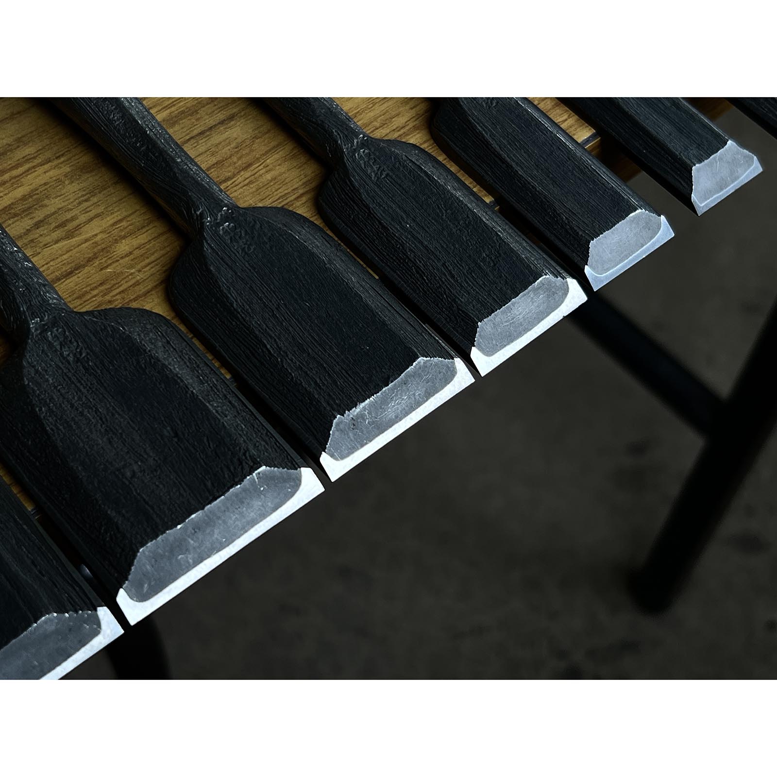 Old stock Nishiki Ryu Mokume Bench chisels set (Oirenomi) 掘出し物 錦政男作 錦龍 木目追入鑿16本組