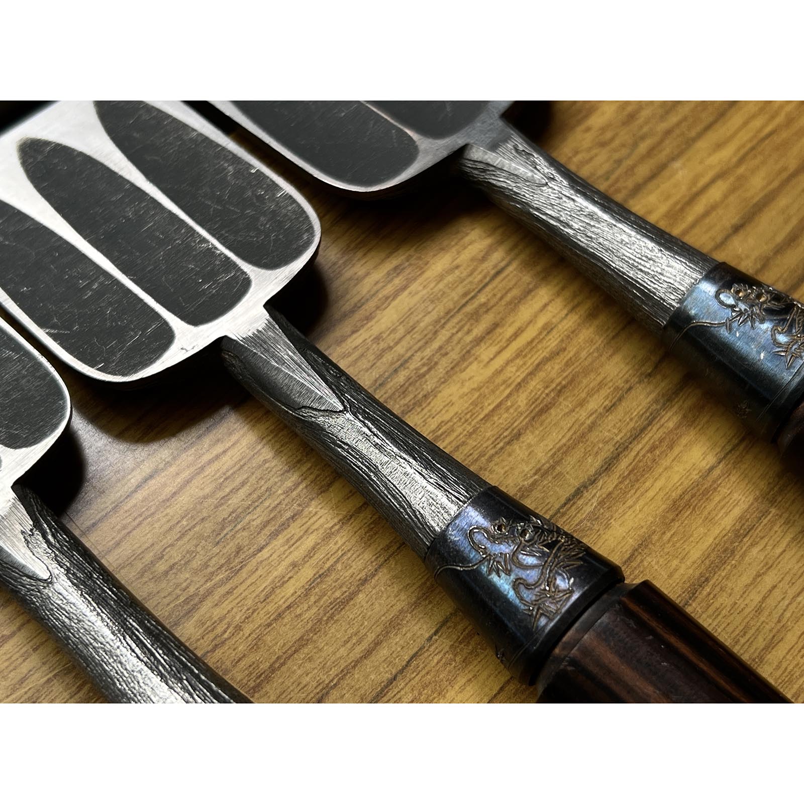 Old stock Nishiki Ryu Mokume Bench chisels set (Oirenomi) 掘出し物 錦政男作 錦龍 木目追入鑿16本組