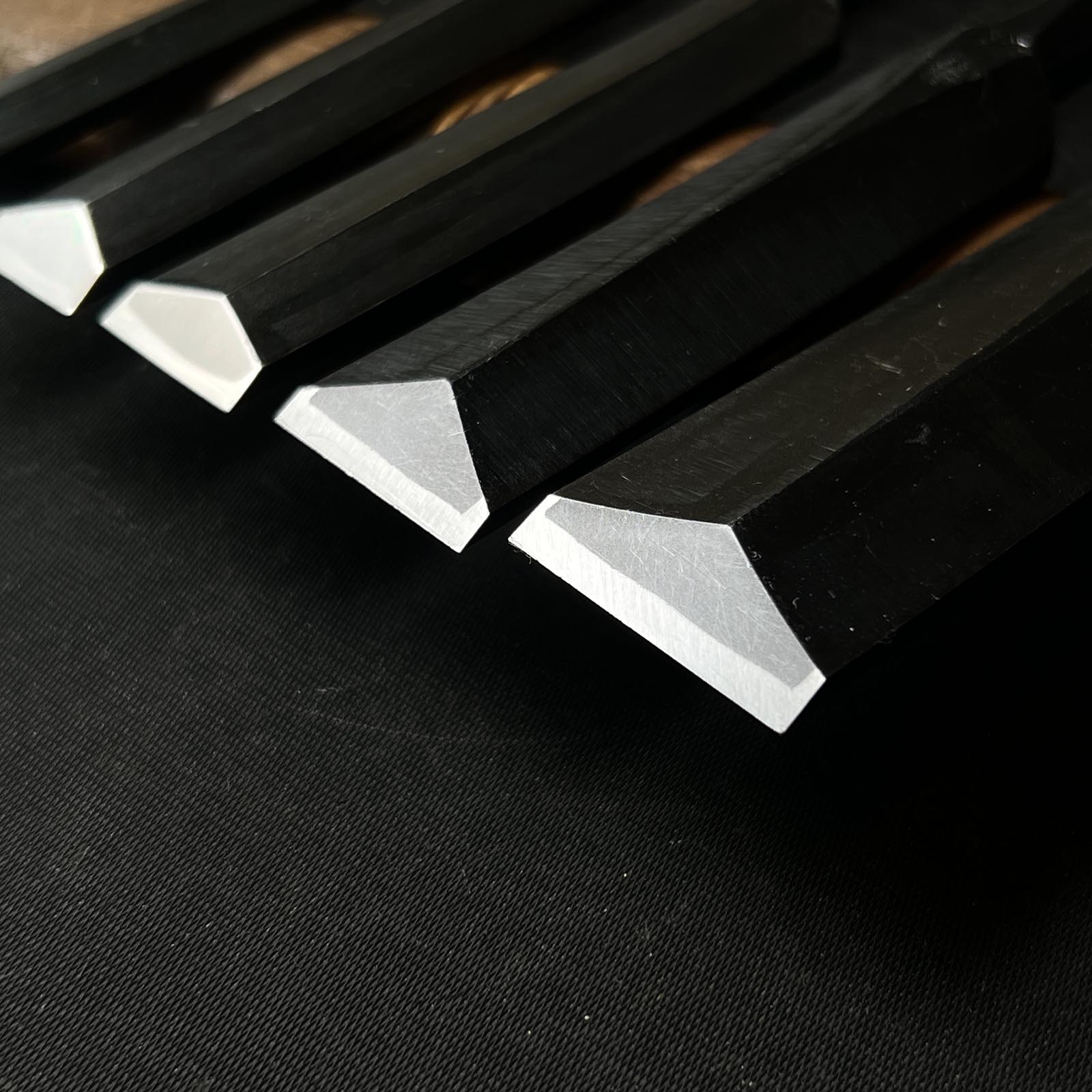 Yoshitaka Dovetail Paring chisels (Usunomi) with white steel 義隆 鎬薄鑿 12,15,18,24,30mm