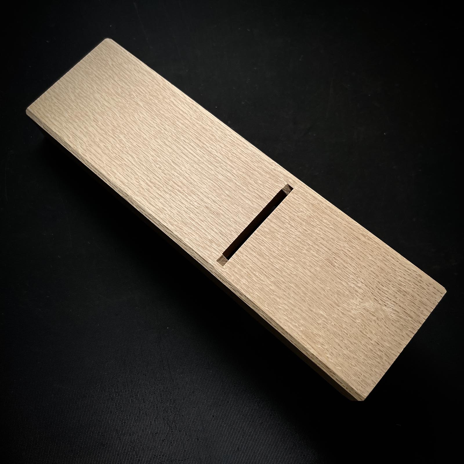 Old stock Teruhide Smoothing Plane (Kanna) 掘出し物 輝秀 石堂秀雄作 仕上げ鉋 65mm