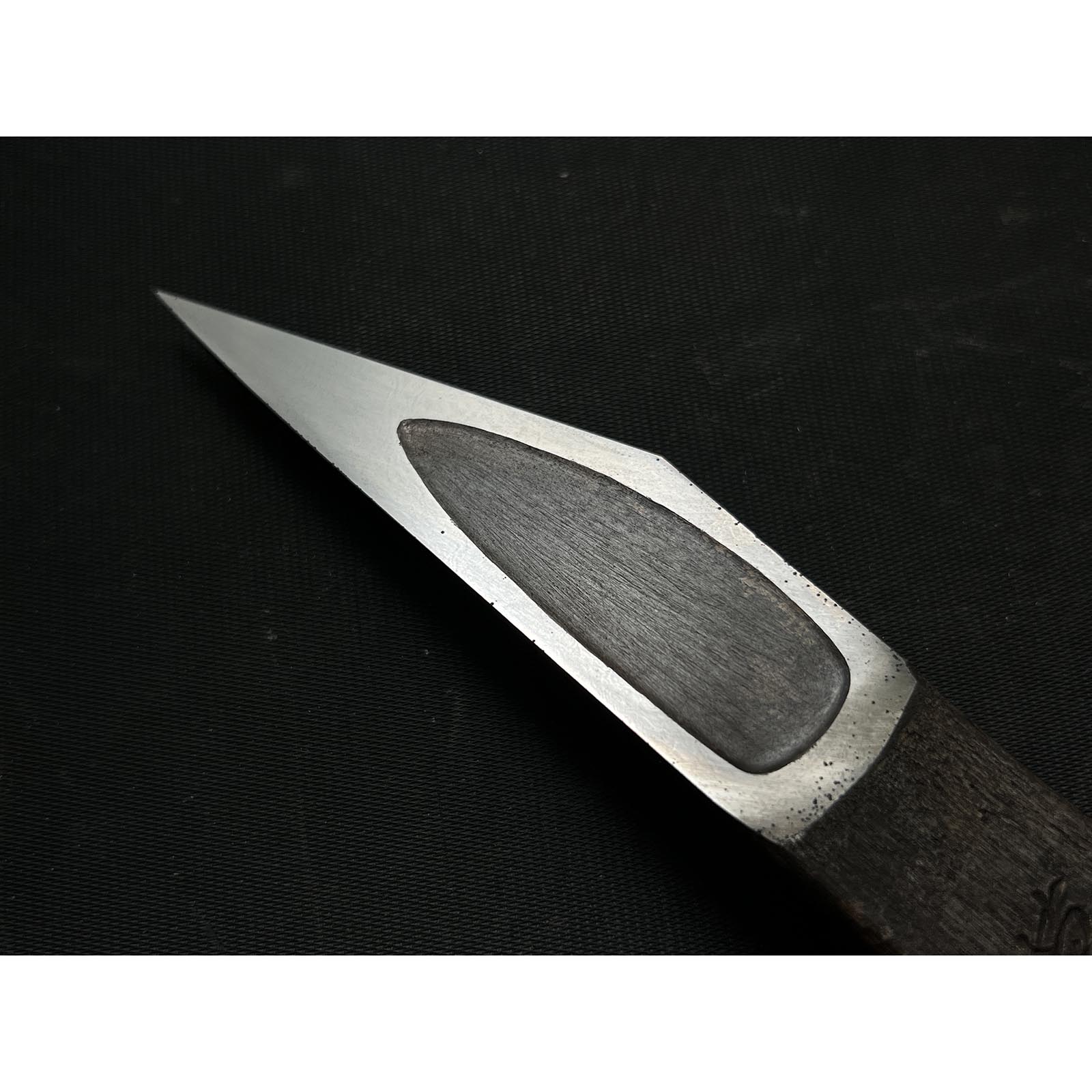 Moce-Hirotsugu Mokume Right hand Kiridashi by Sozen 莫測 廣貢 素全作 黒木目造 切出し小刀 右 24mm