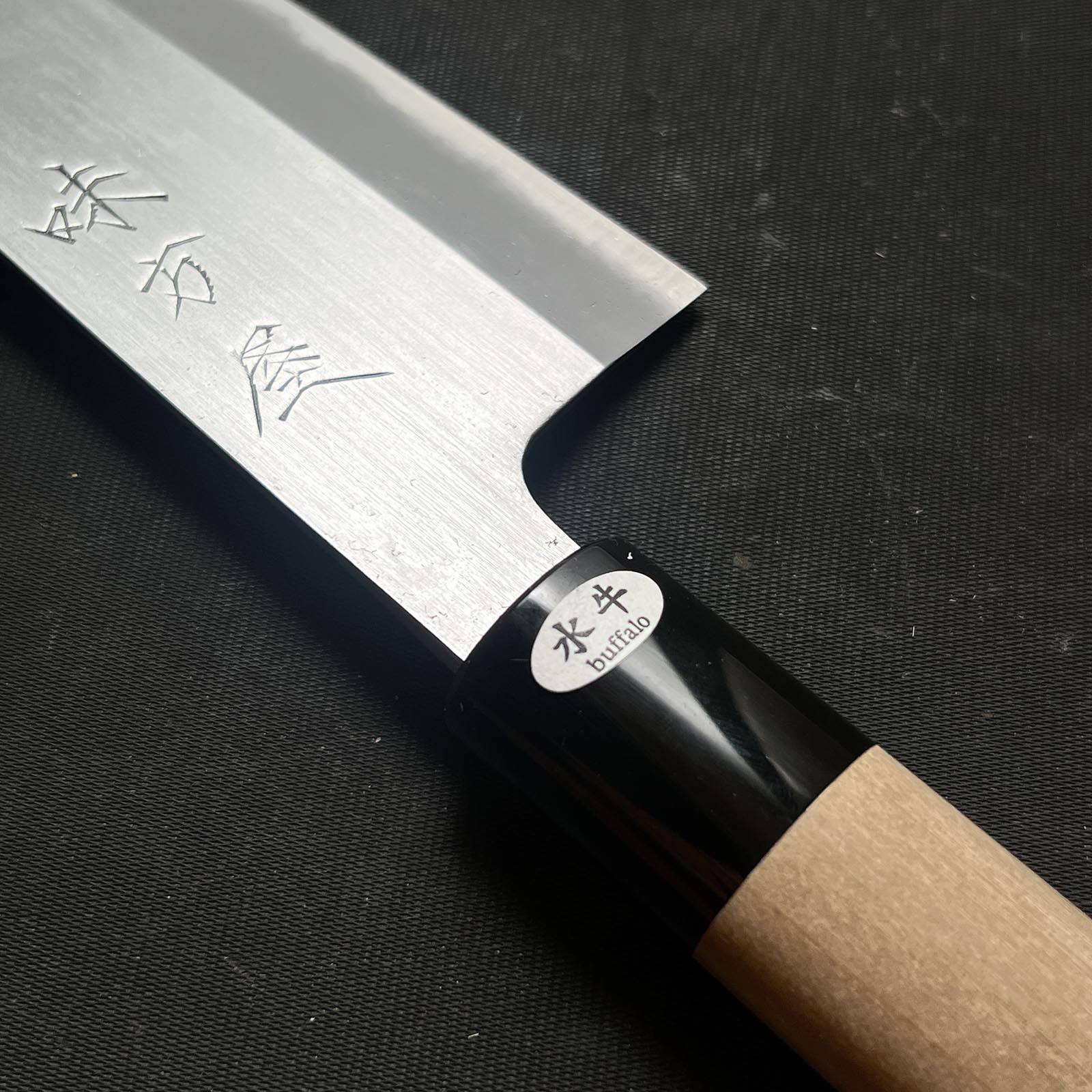 Ajikataya Polishing Finish Santoku Bocho 味方屋 磨き仕上げ 三徳包丁 165mm